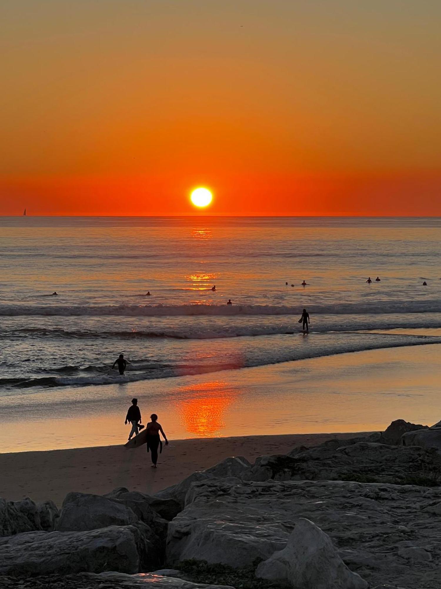 Caparica Hostel *