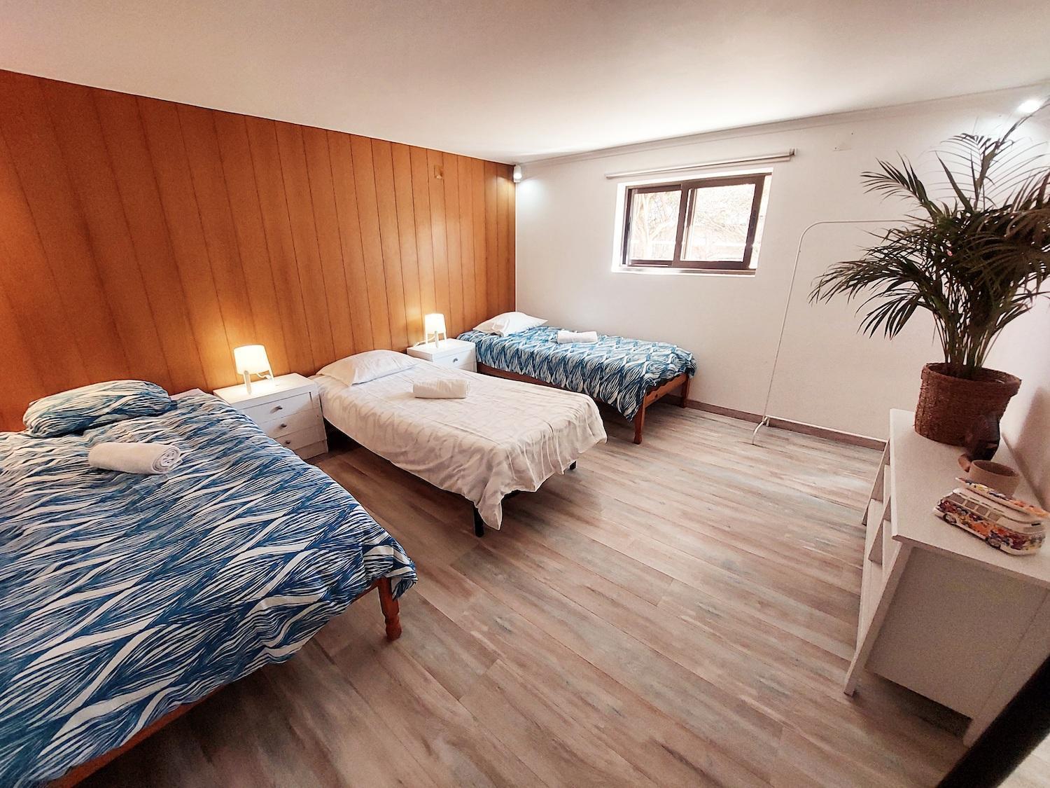 Guest house Sandycamps Surf House Baleal