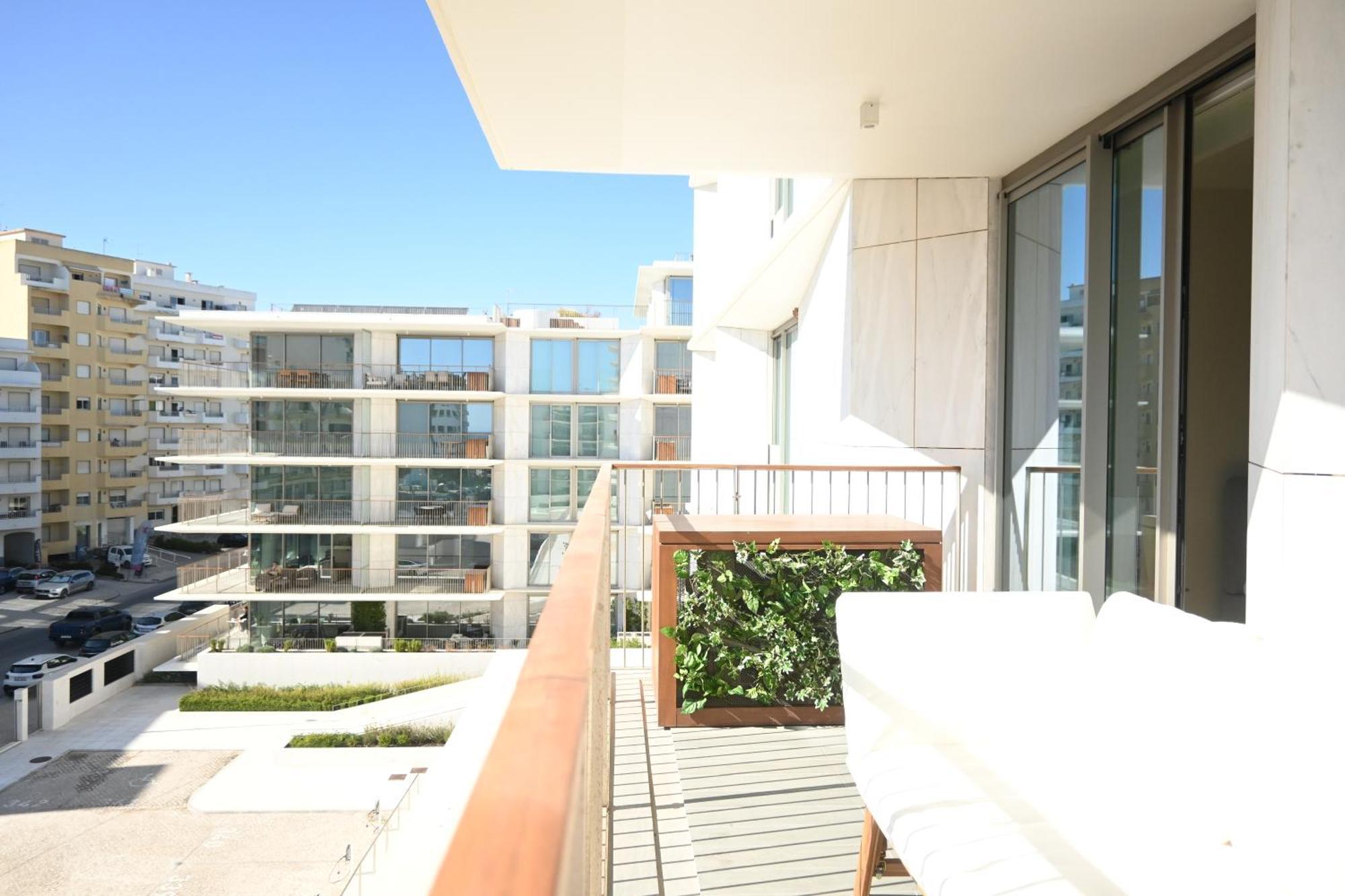 Baysun & - Bayline Apartment