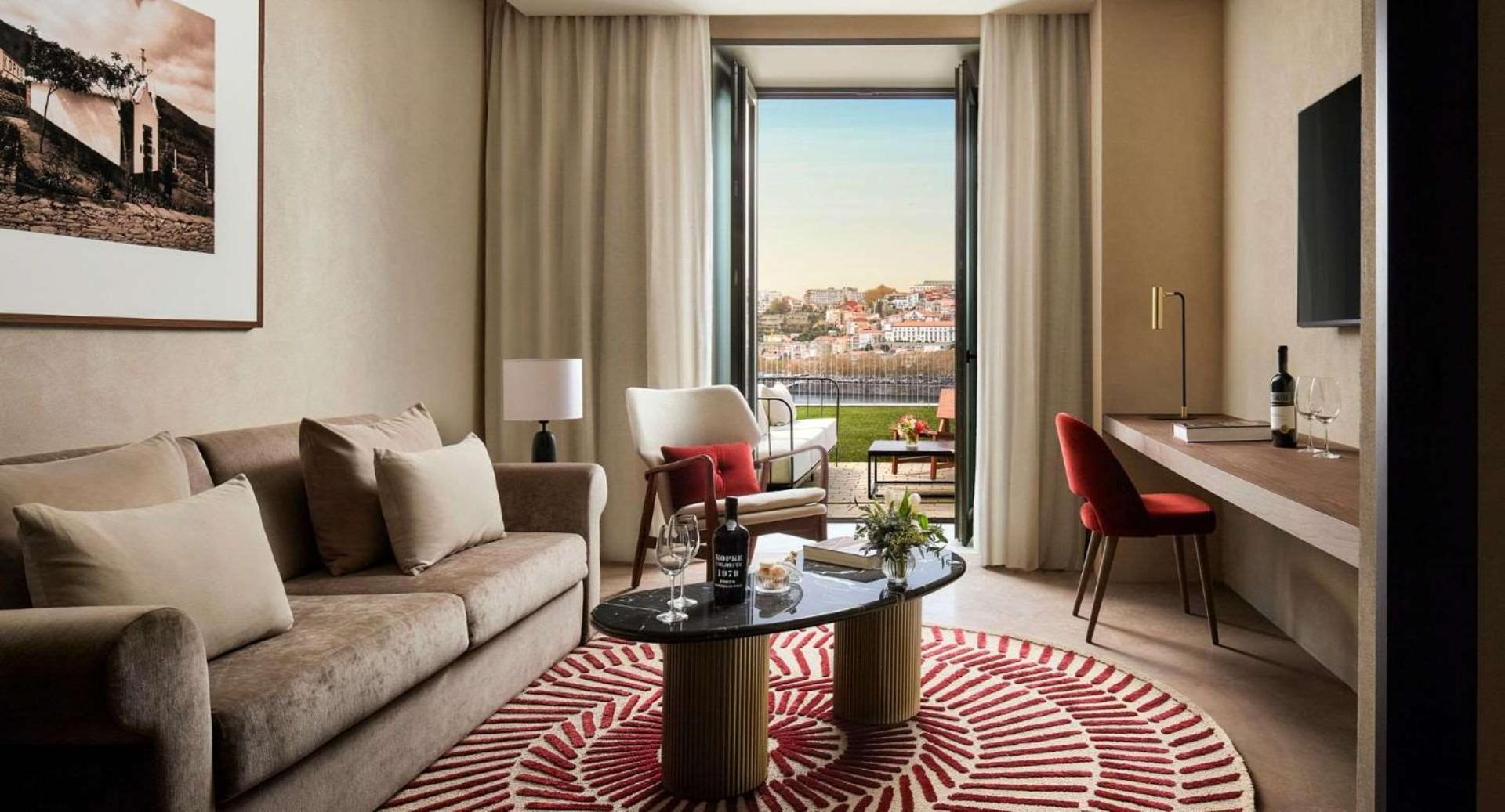 Hotel Tivoli Kopke Porto Gaia 5*