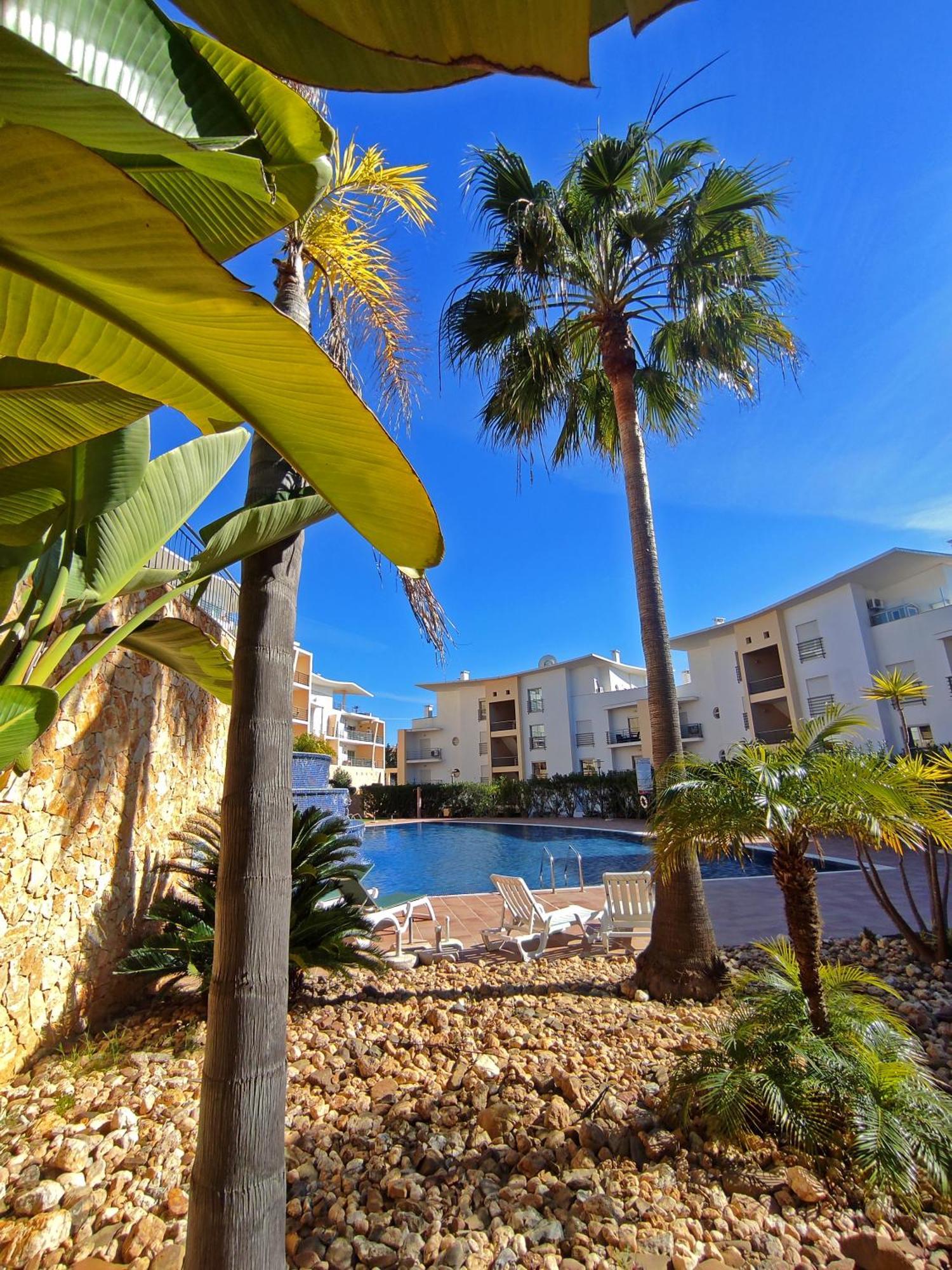 Azure Heaven By Becherish Apartment *
