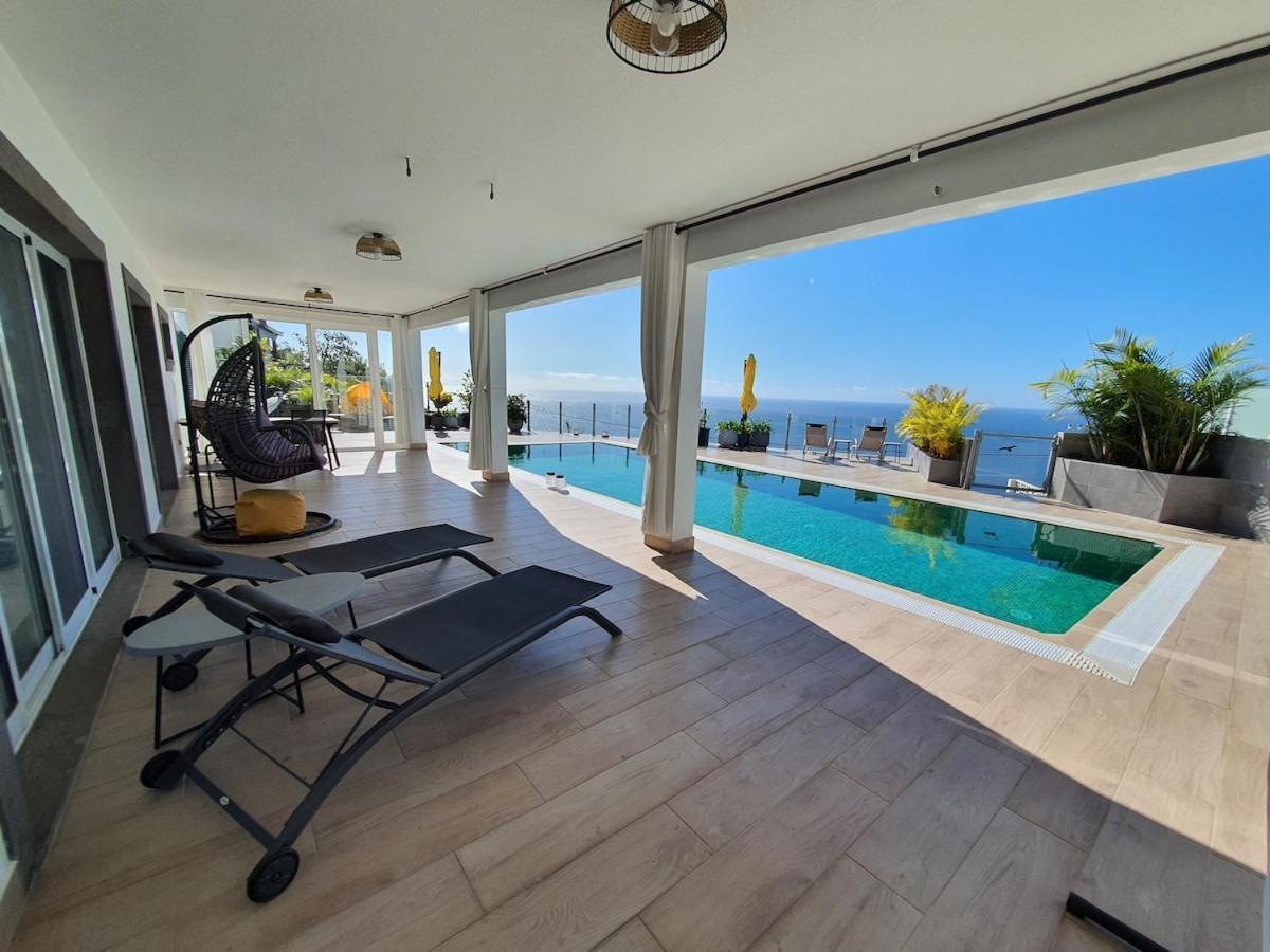 Palmera Sea View Villa *