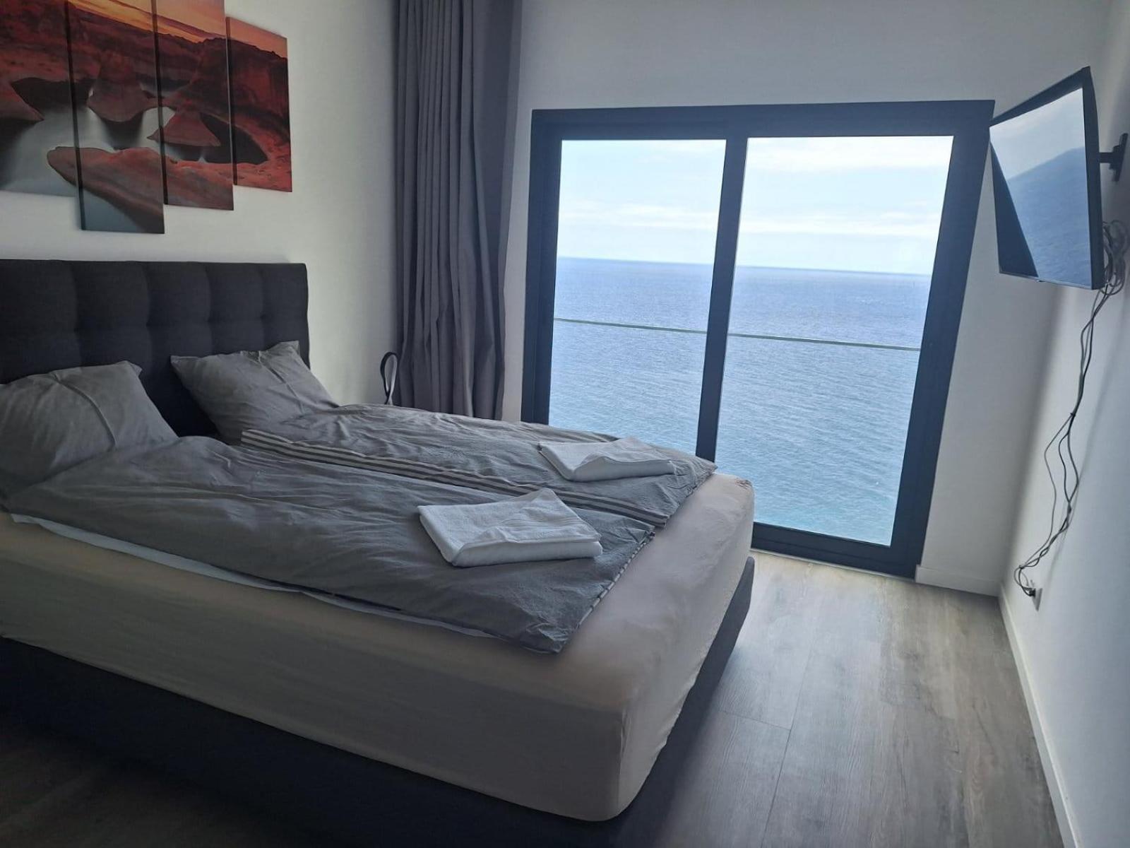 Apartment Cliff Ocean View