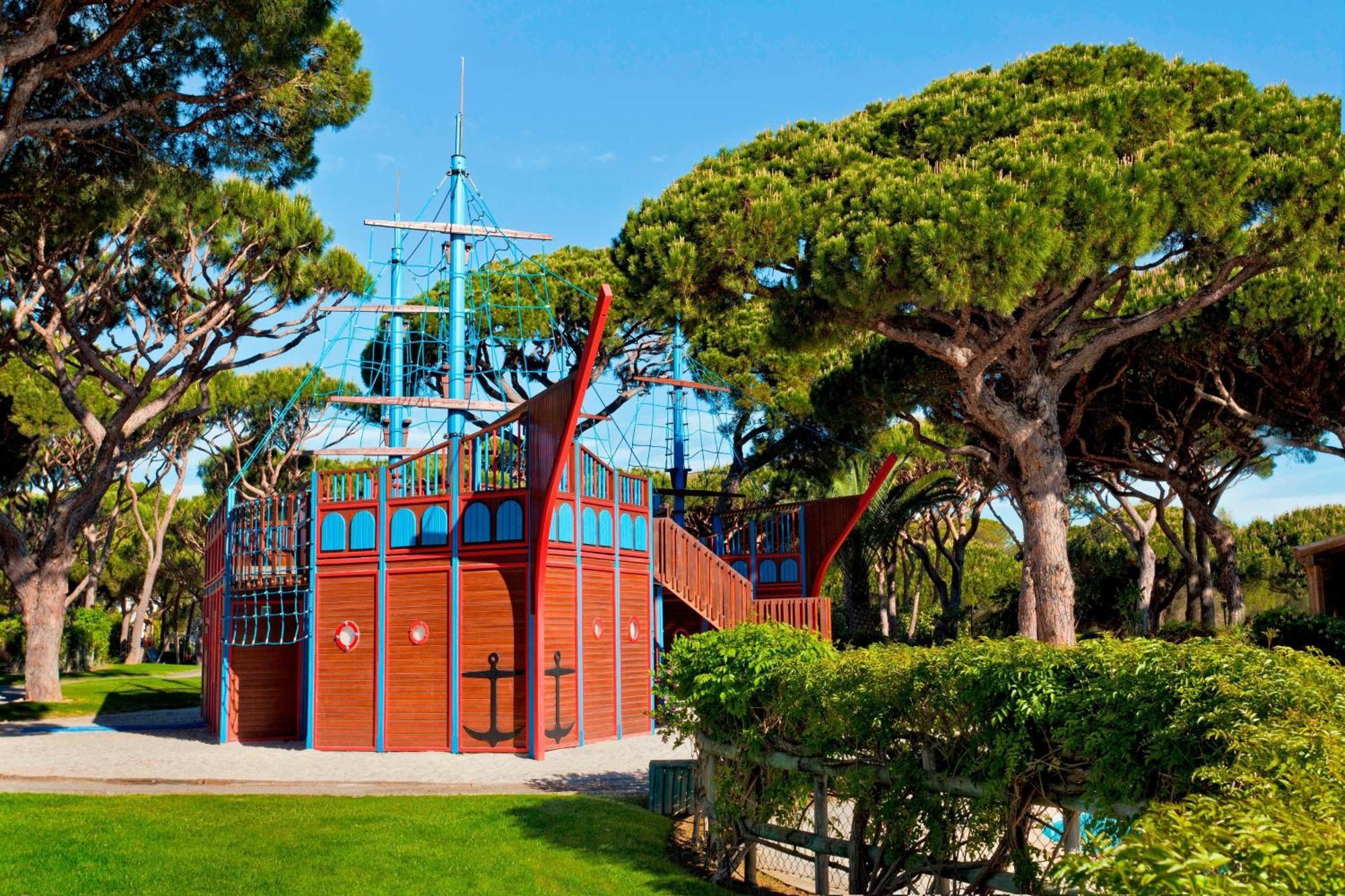 Pine Cliffs Ocean Suites, A Luxury Collection & Spa, Algarve Hotel