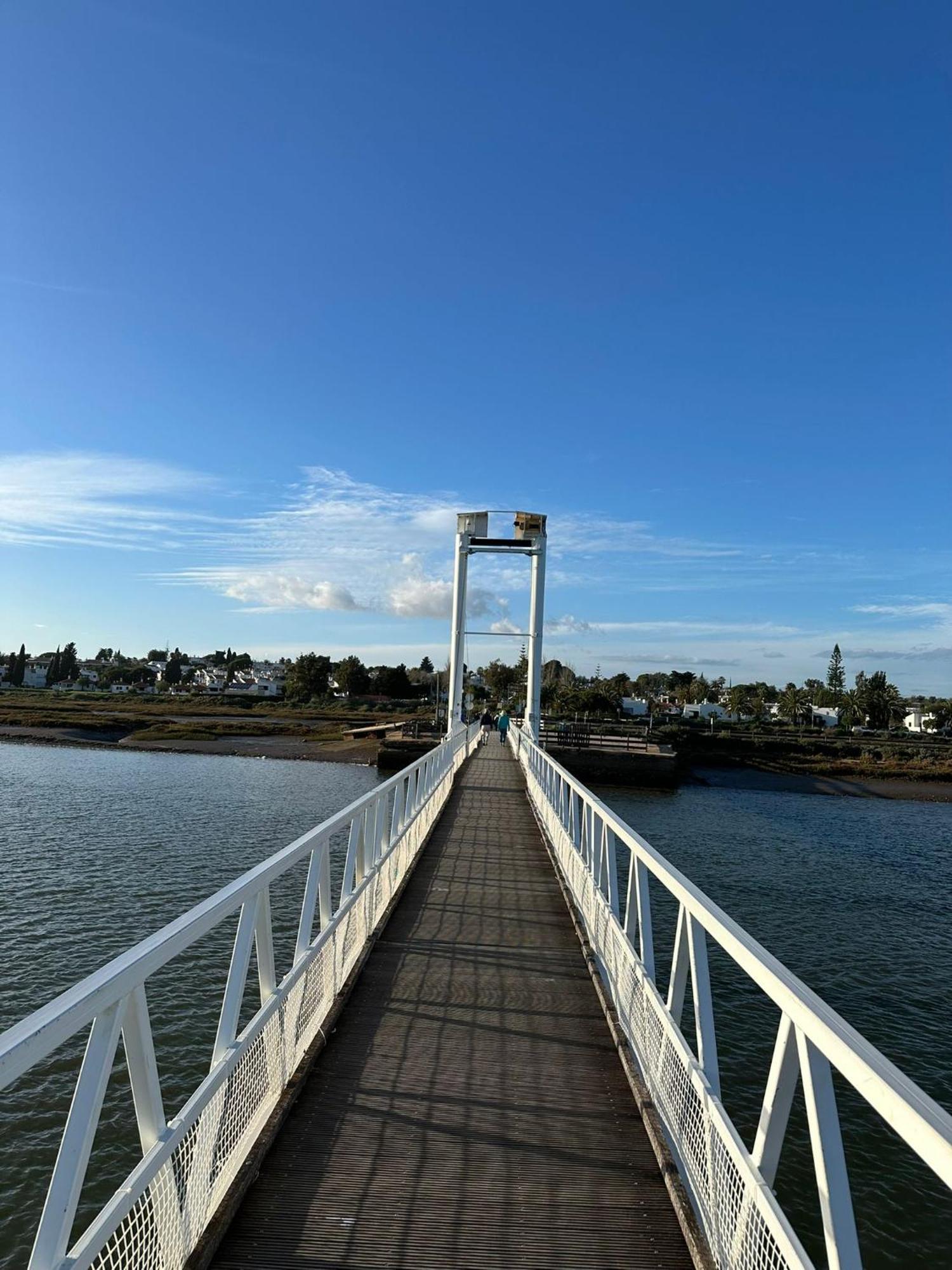 Santa Luzia Casa Girassol, Tavira Sea View, 2 Minutes To Ferry *