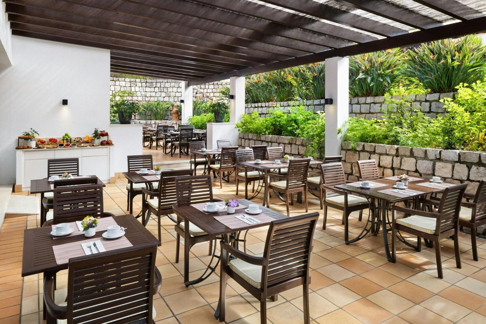 Pine Cliffs Ocean Suites, A Luxury Collection & Spa, Algarve Albufeira