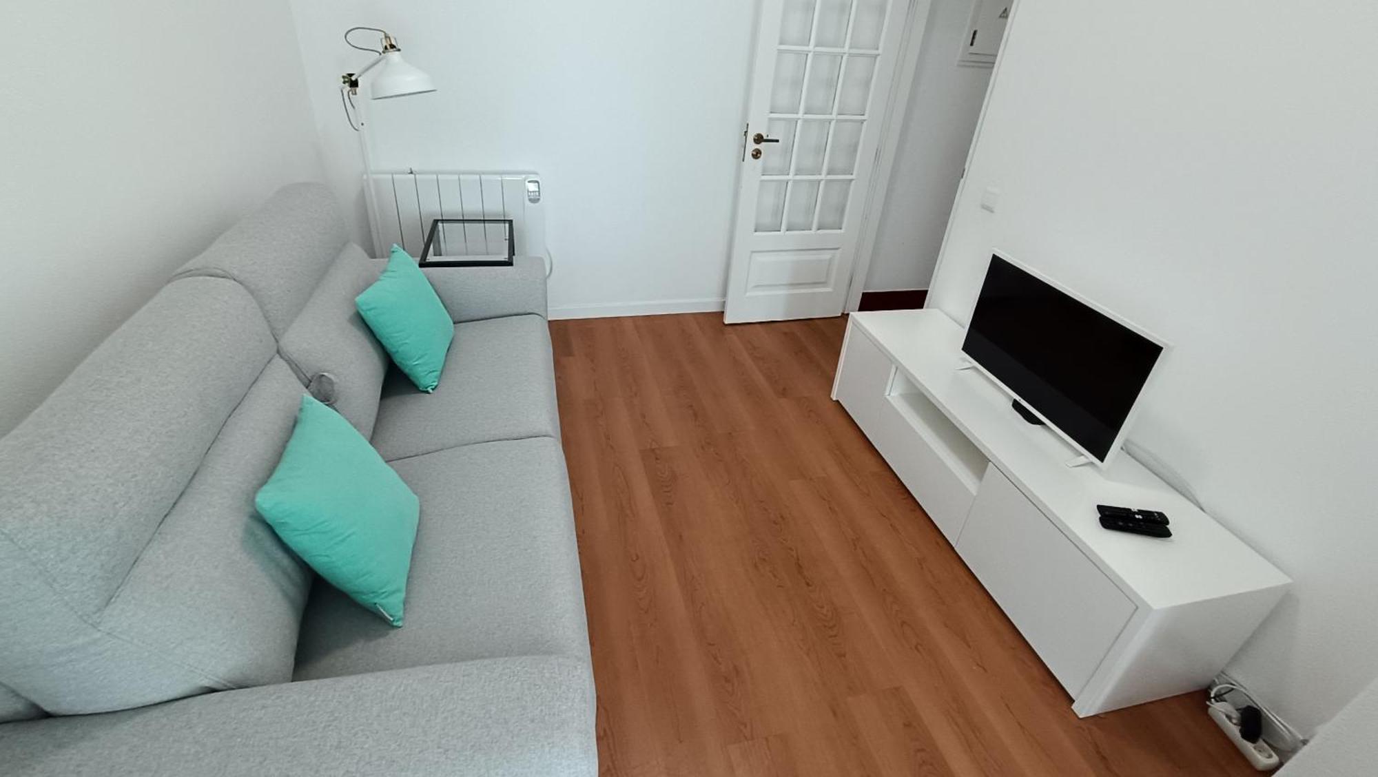 Peniche's Blue & White Apartment