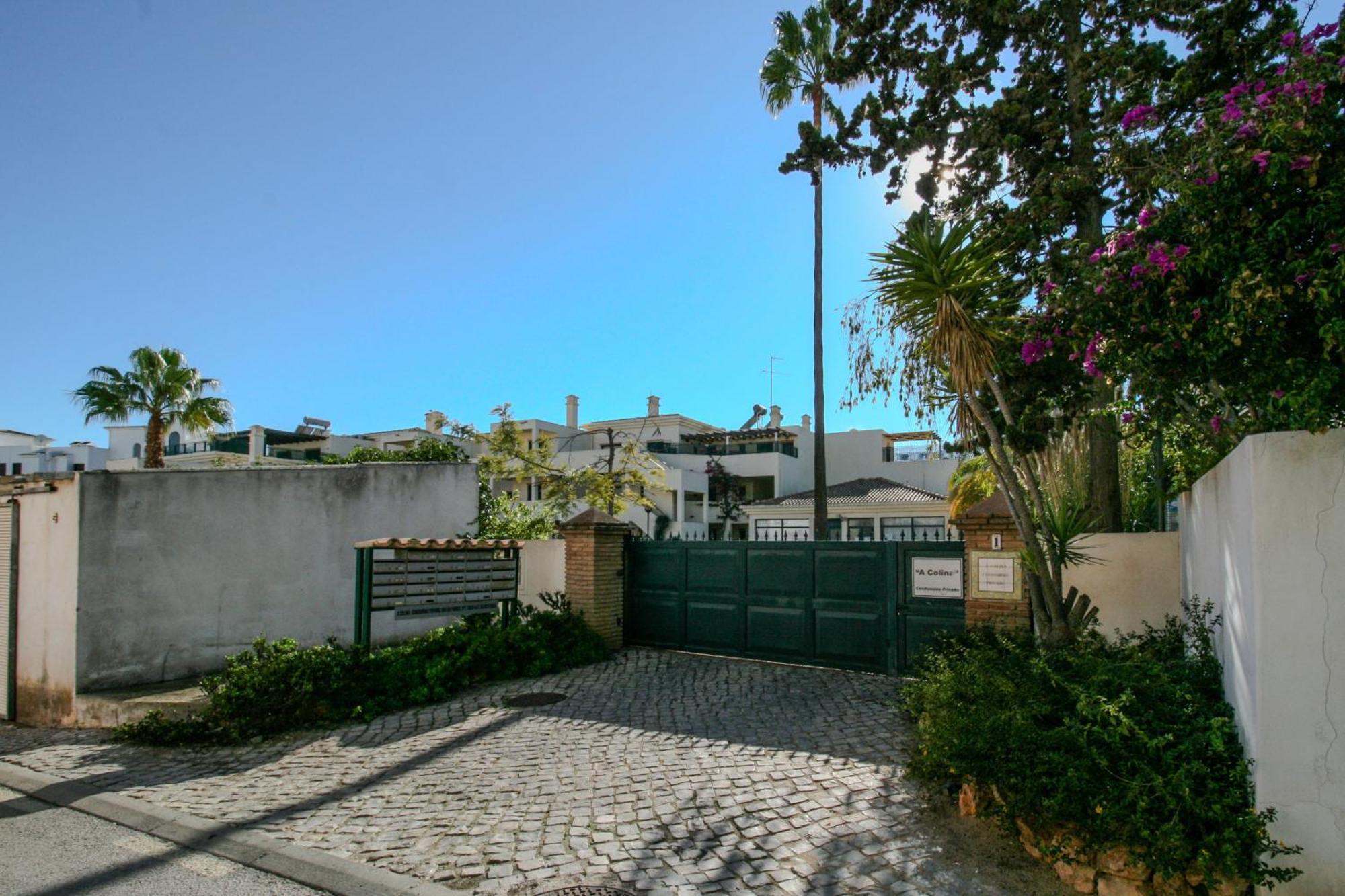 Flh Olhos D' Agua With Pool * Albufeira