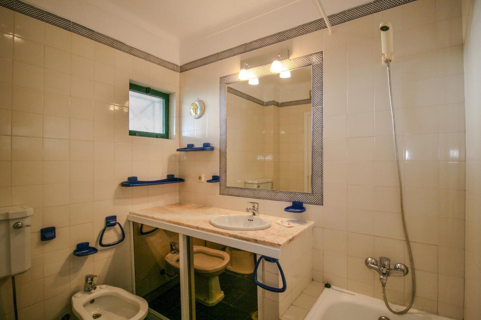 Flh Olhos D' Agua With Pool Apartment *