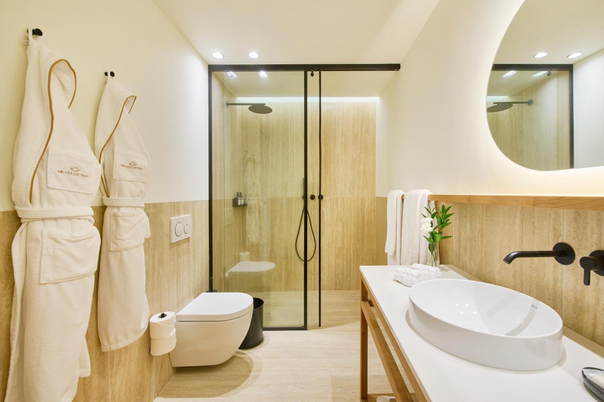 Ms Collection - Mosteiro De 5*