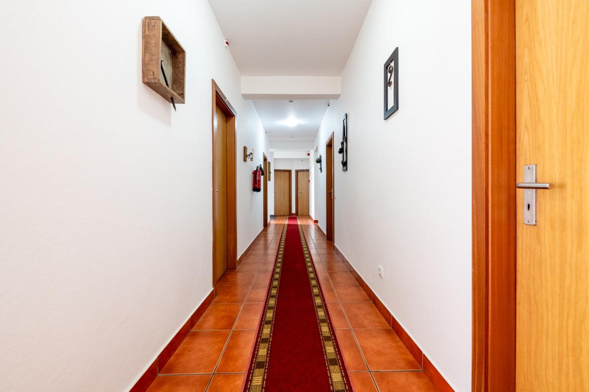 Casa Os Manos