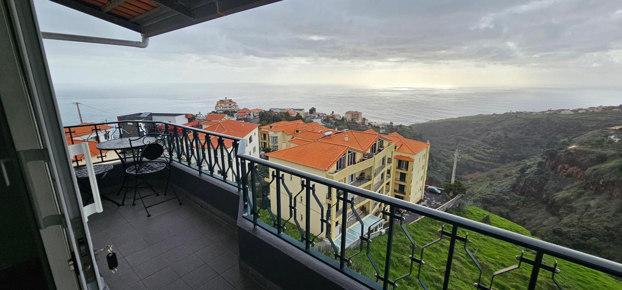 Sunset Star With Sea View * Calheta (Madeira)