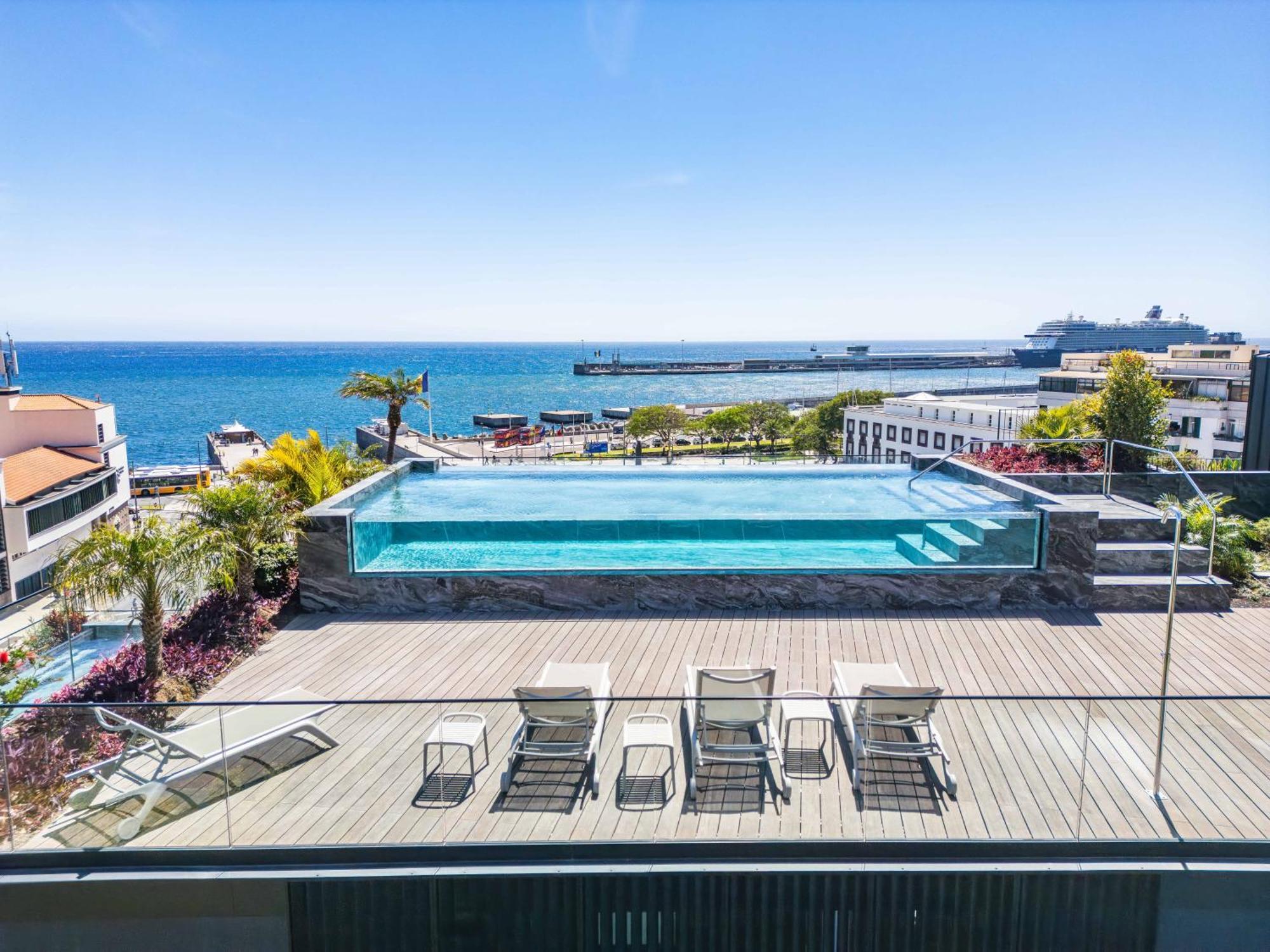 Terrace, Grill & Infinity Pool At Savoy Insular Apartamento *