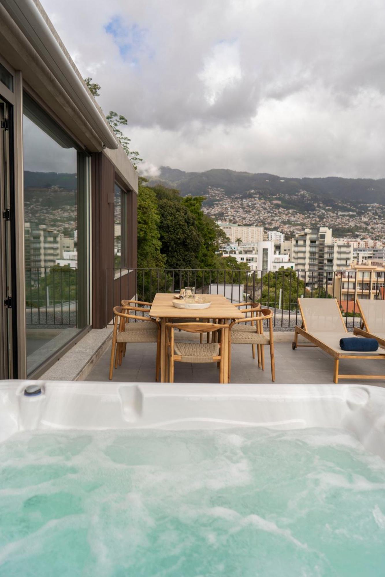 Boat By Madeira Apartment *