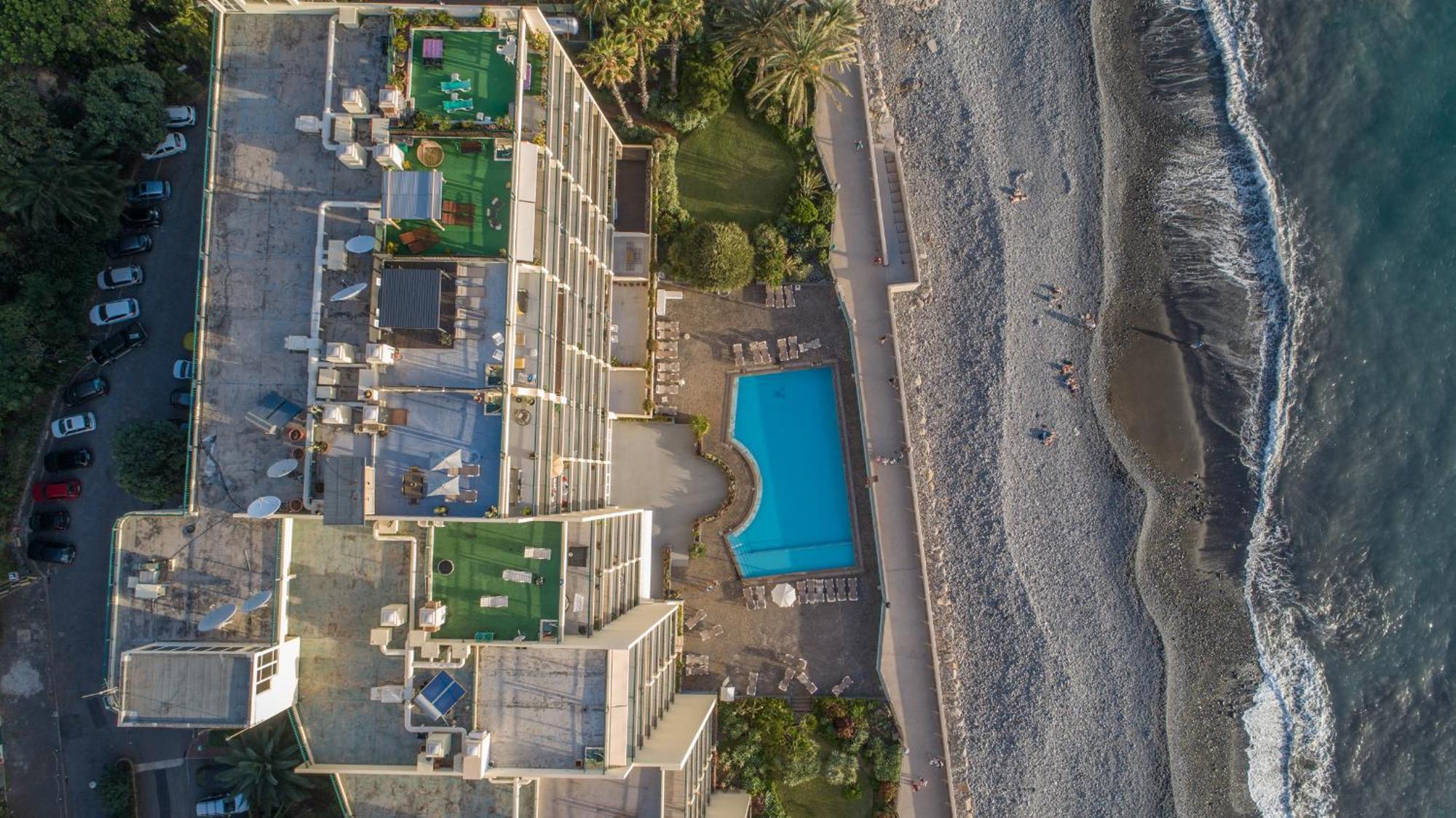 Flowers Island House 8 Infinity * Funchal (Madeira)