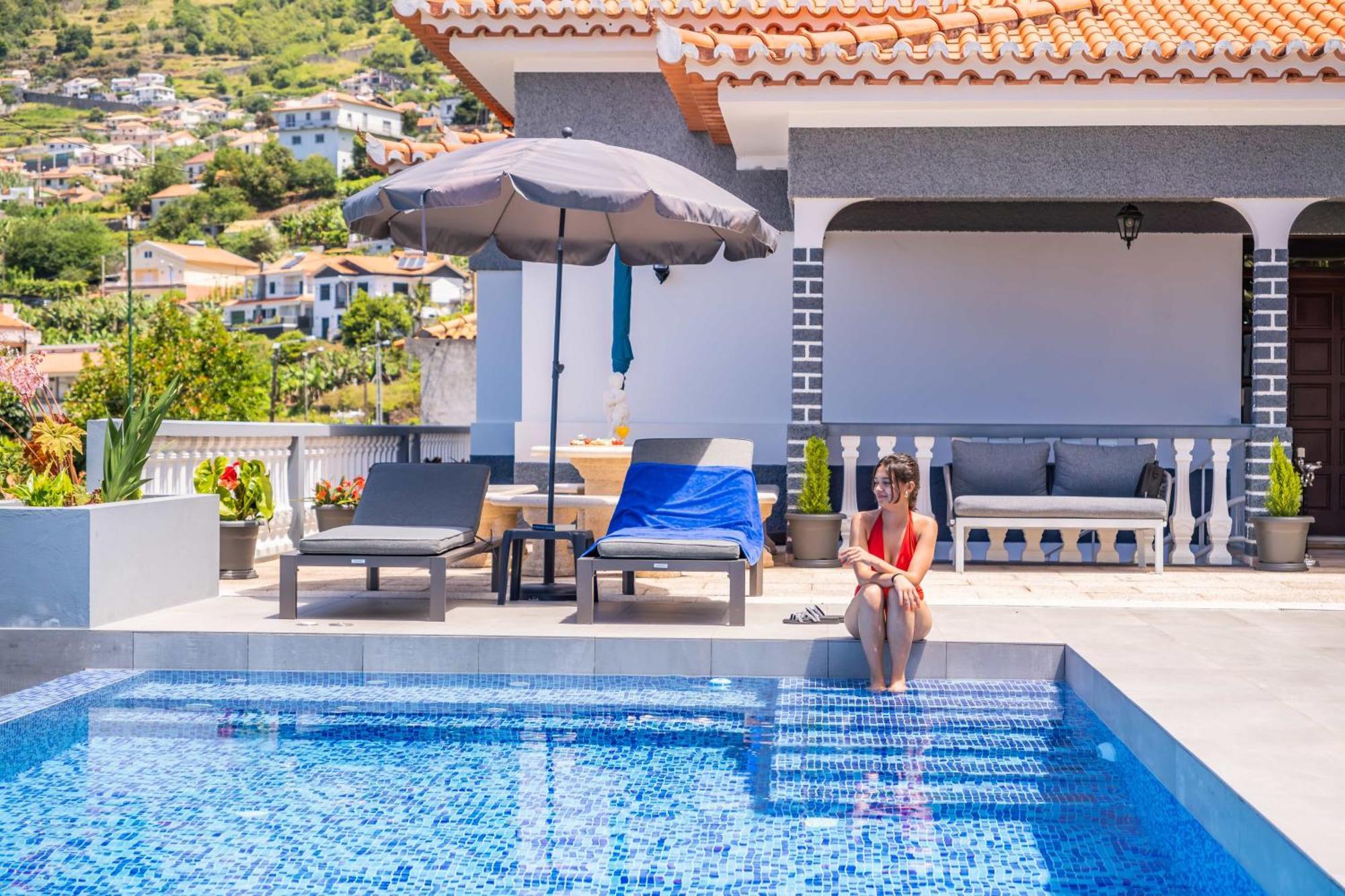 Casa Dos Leoes Arco da Calheta (Madeira)