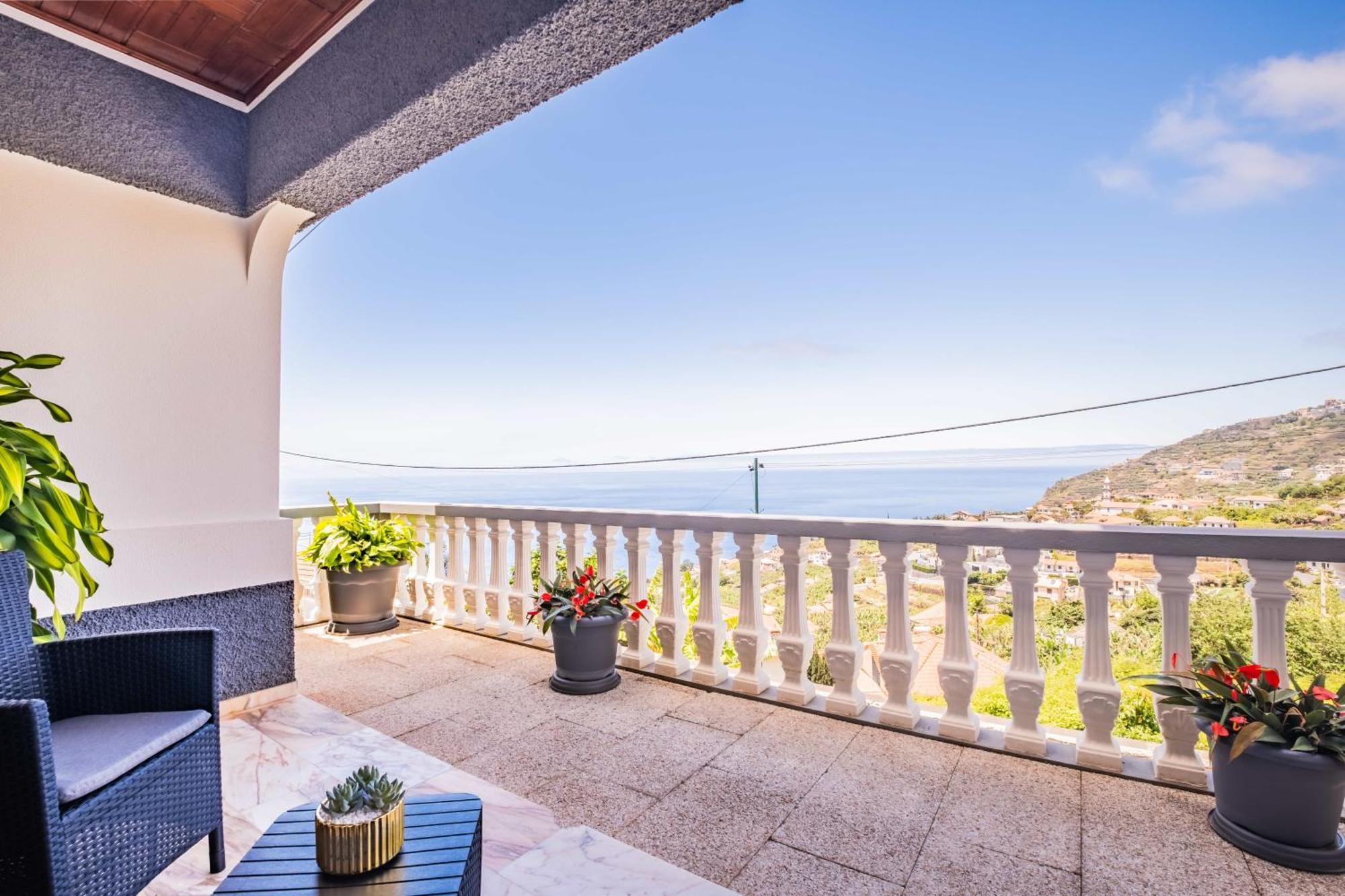 Casa Dos Leoes * Arco da Calheta (Madeira)