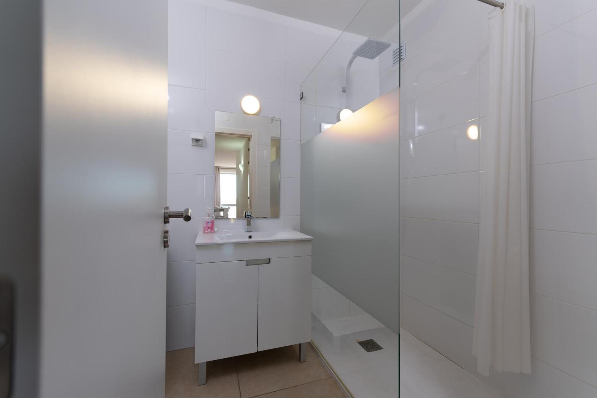 Sky19 Ocean View T1 *