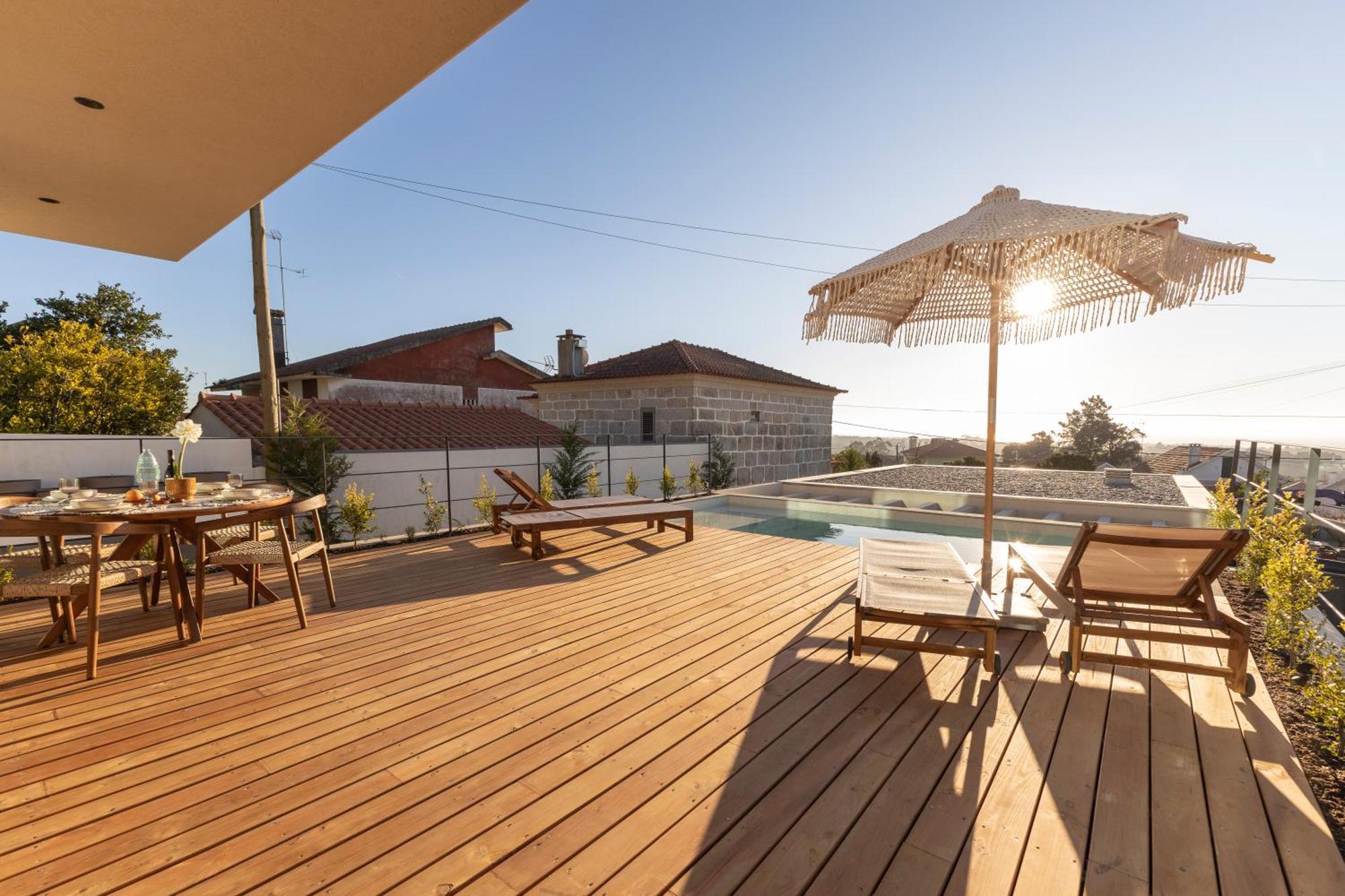 Yuna - Ultimate Surf Villa Viana do Castelo