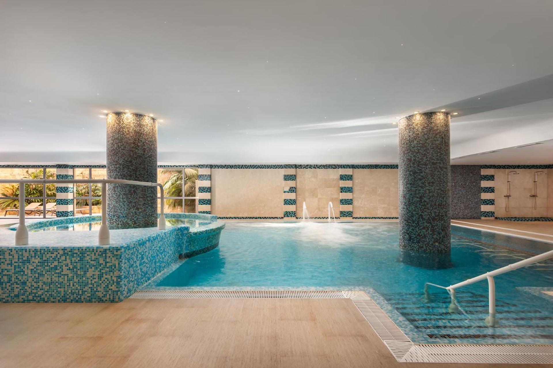 Hotel Grande Real Santa Eulalia & 5*