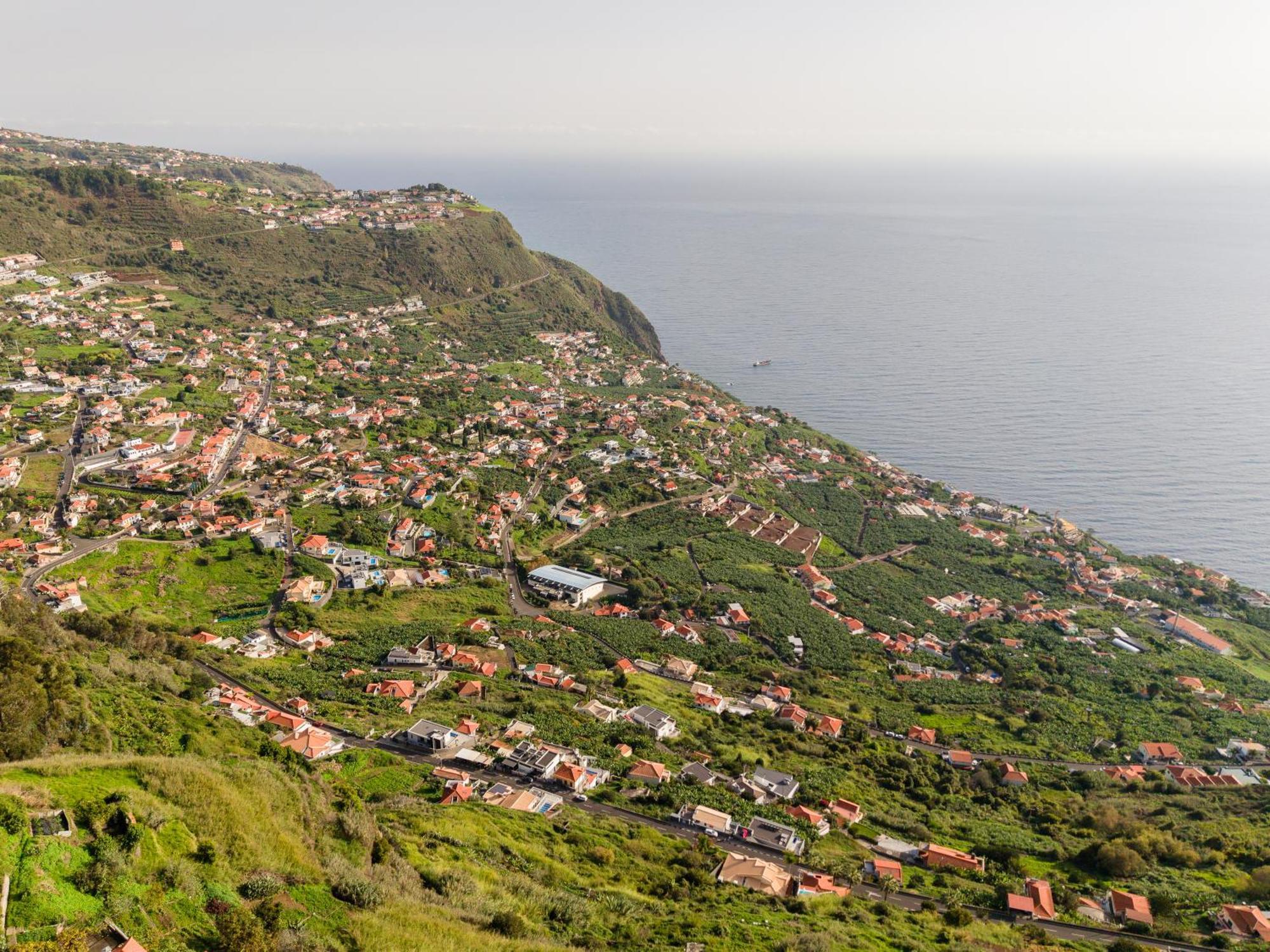 Celia Apartment Arco da Calheta (Madeira)