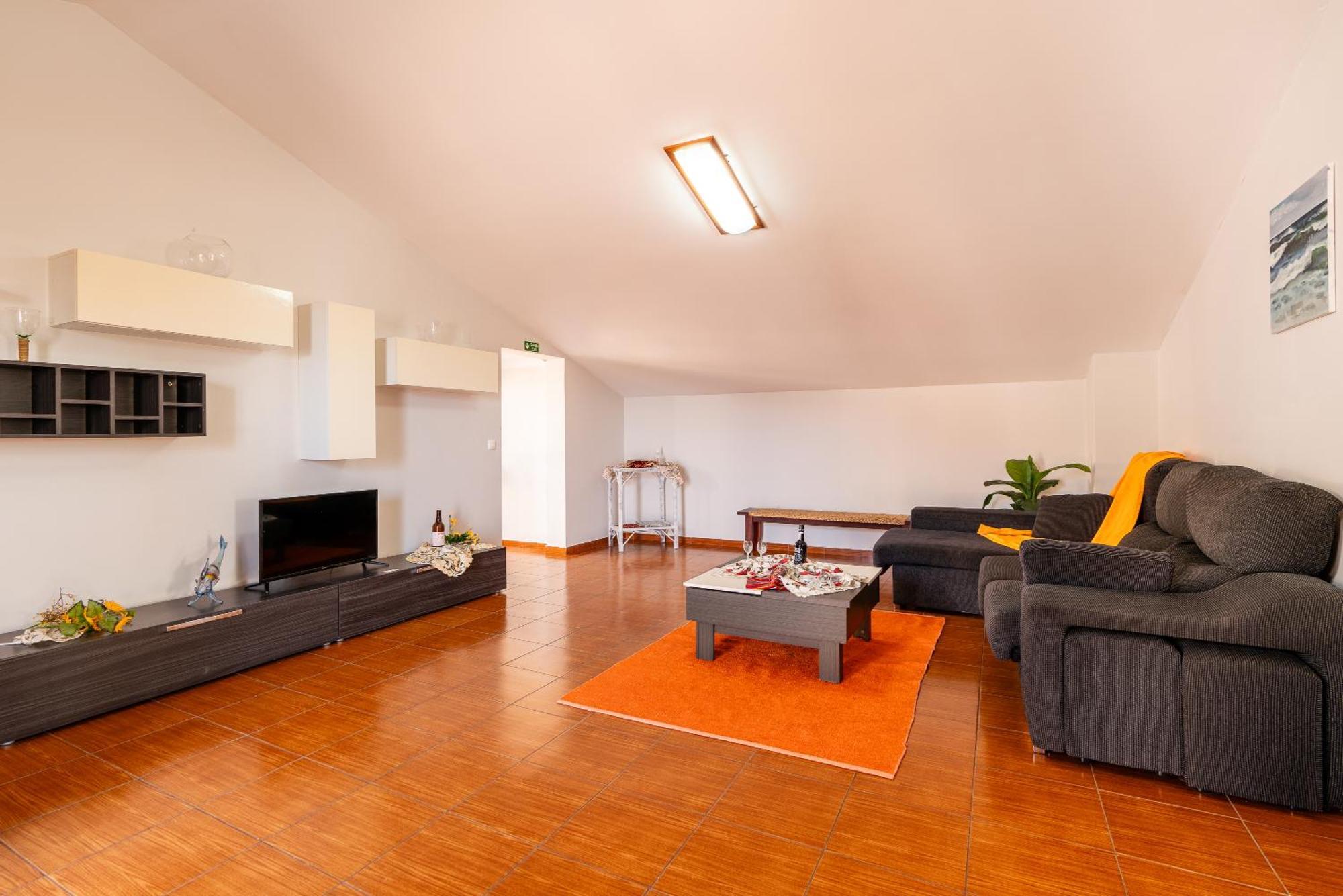 Celia Apartment *