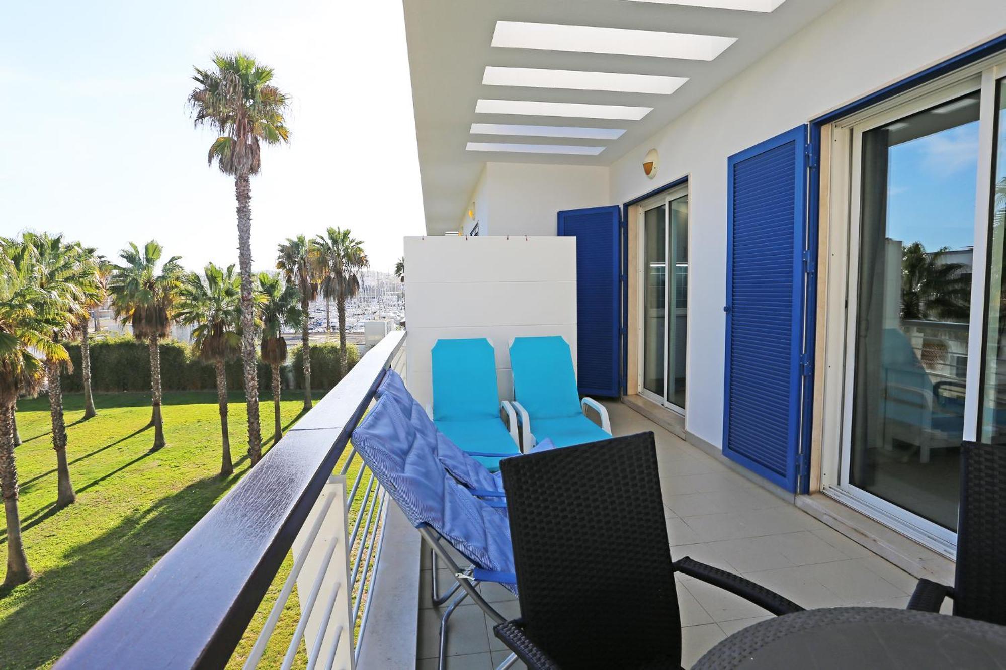 Apartment B06 - Top-floor Marina 2 Bed Lagos