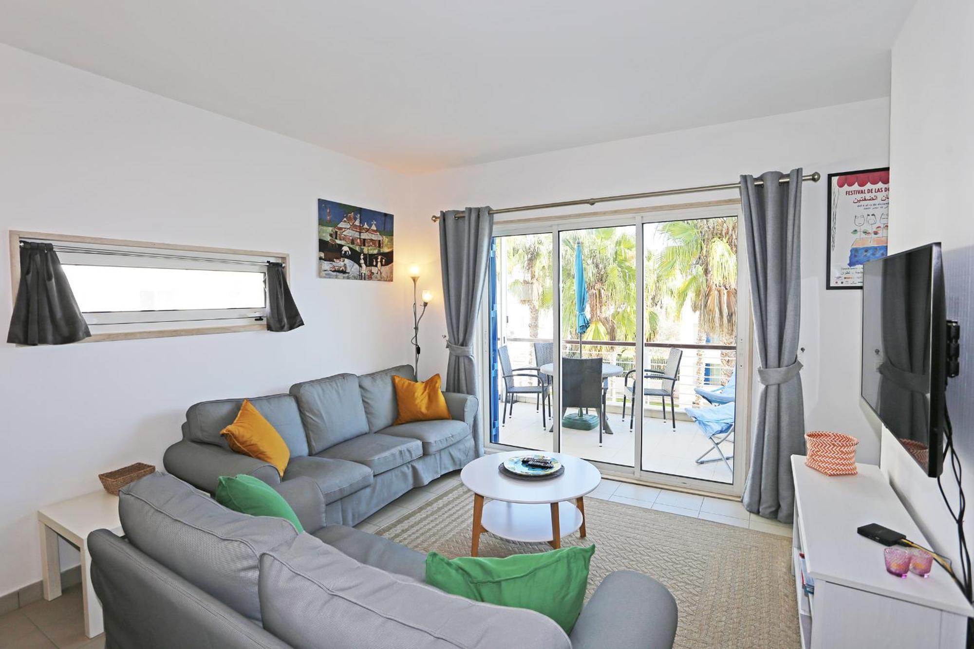 B06 - Top-floor Marina Club 2 Bed Apartment. * Lagos