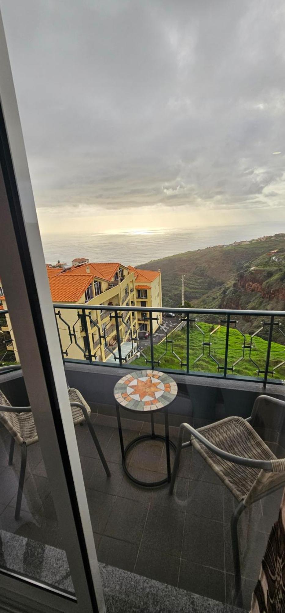 Sunset Star With Sea View Calheta (Madeira)