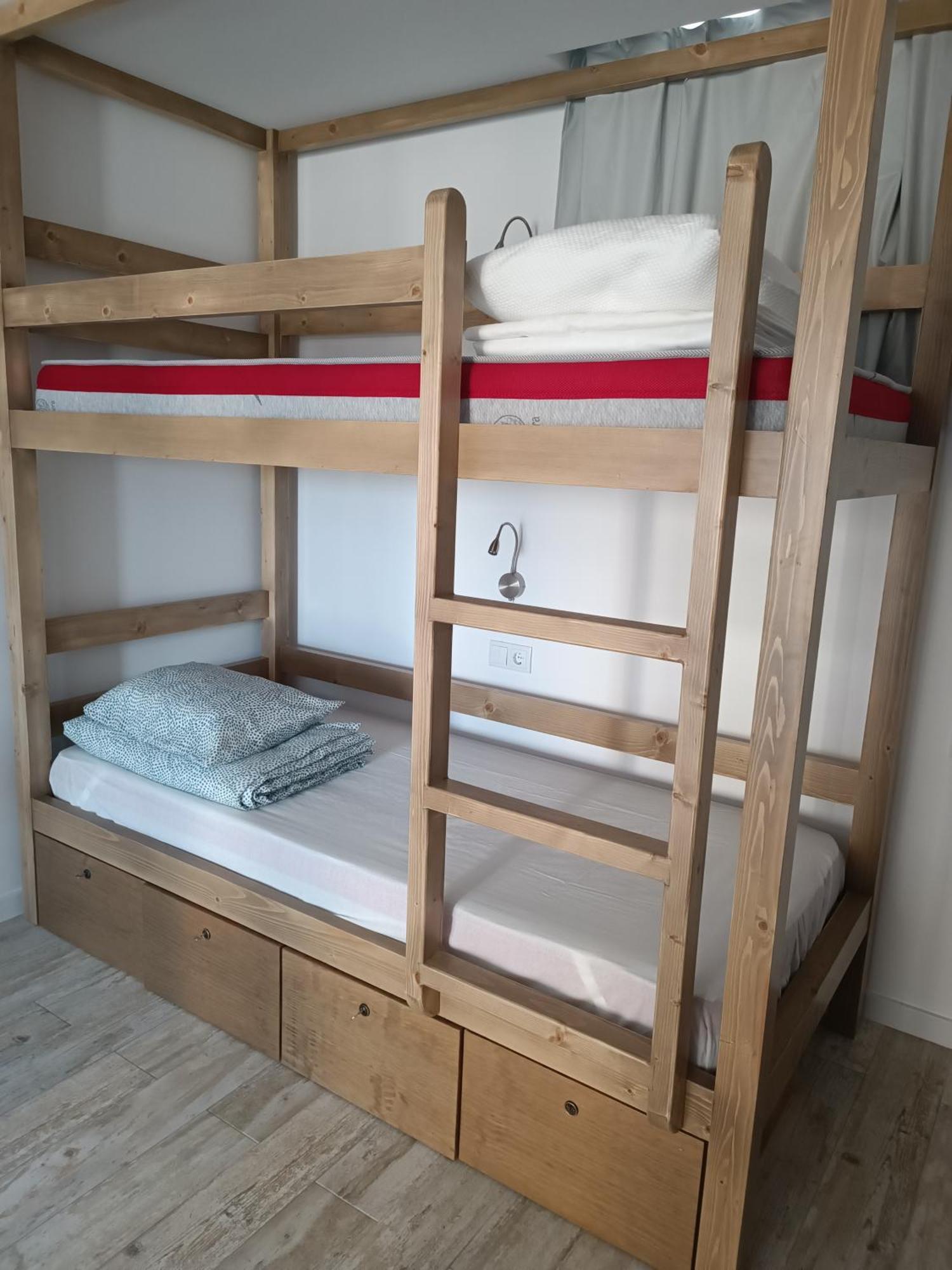 Cachinnans & Hostal Vila do Conde