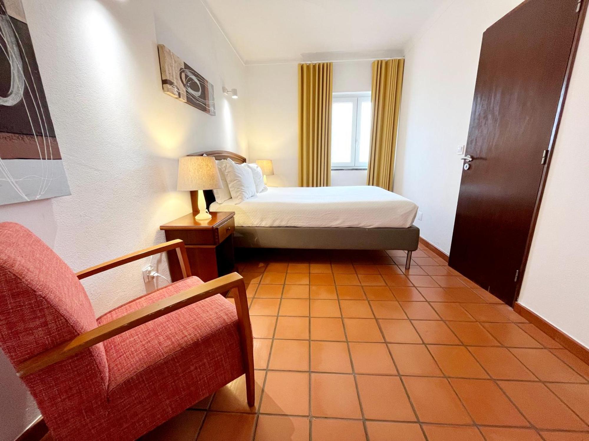 Guest house Da - Duna Parque & 3*
