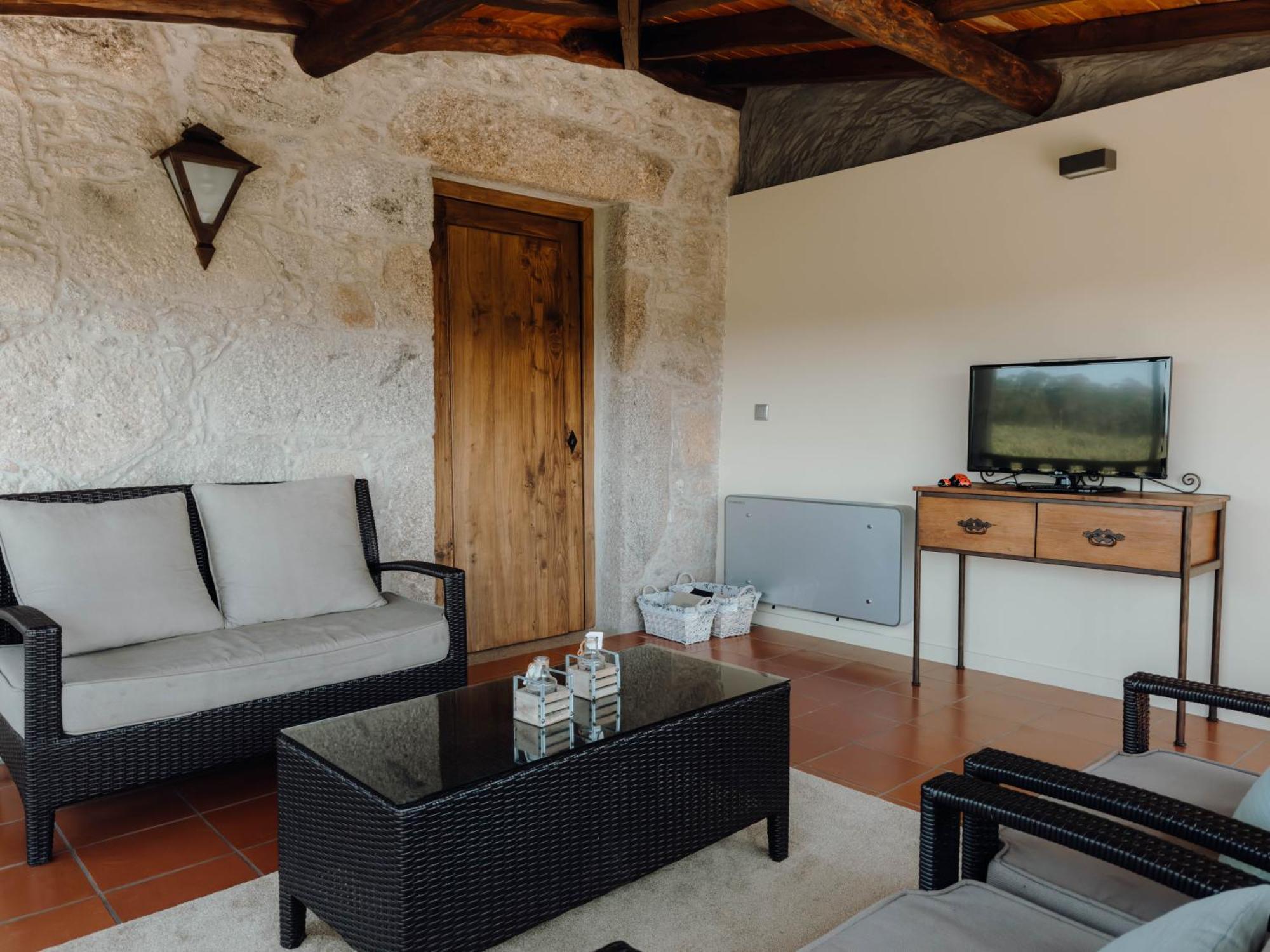 Casa Lata - E Enoturismo * Amares