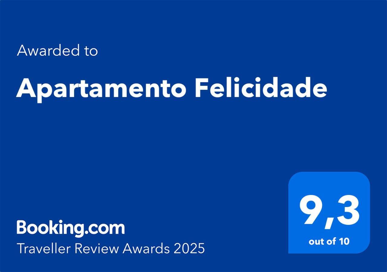 Felicidade *