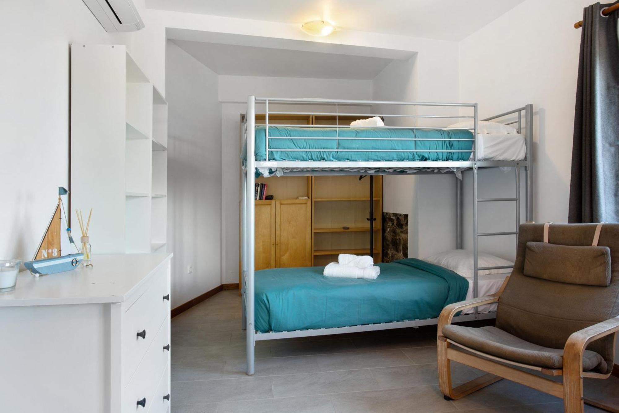 The Wave House - Two Bedroom Flat