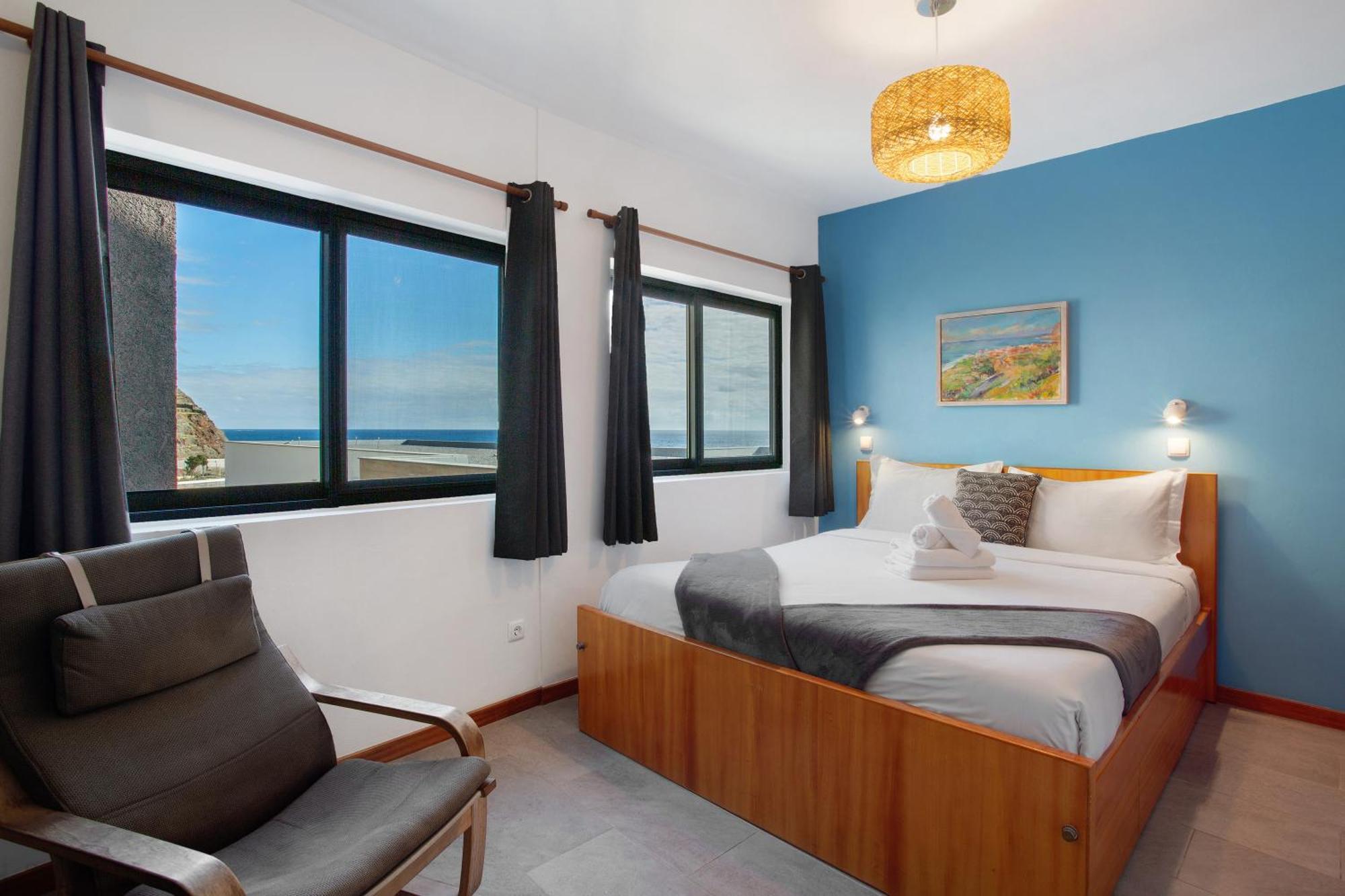 The Wave House - Two Bedroom Flat Apartment *