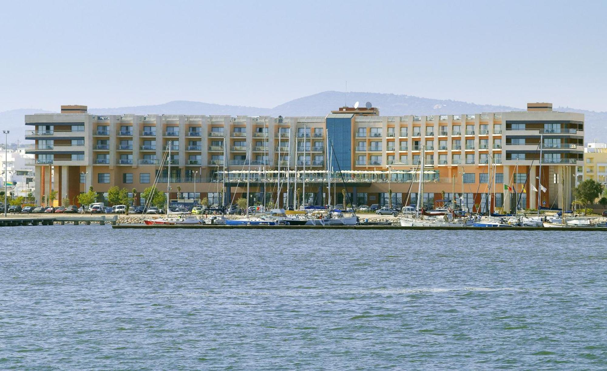 Real Marina & Hotel
