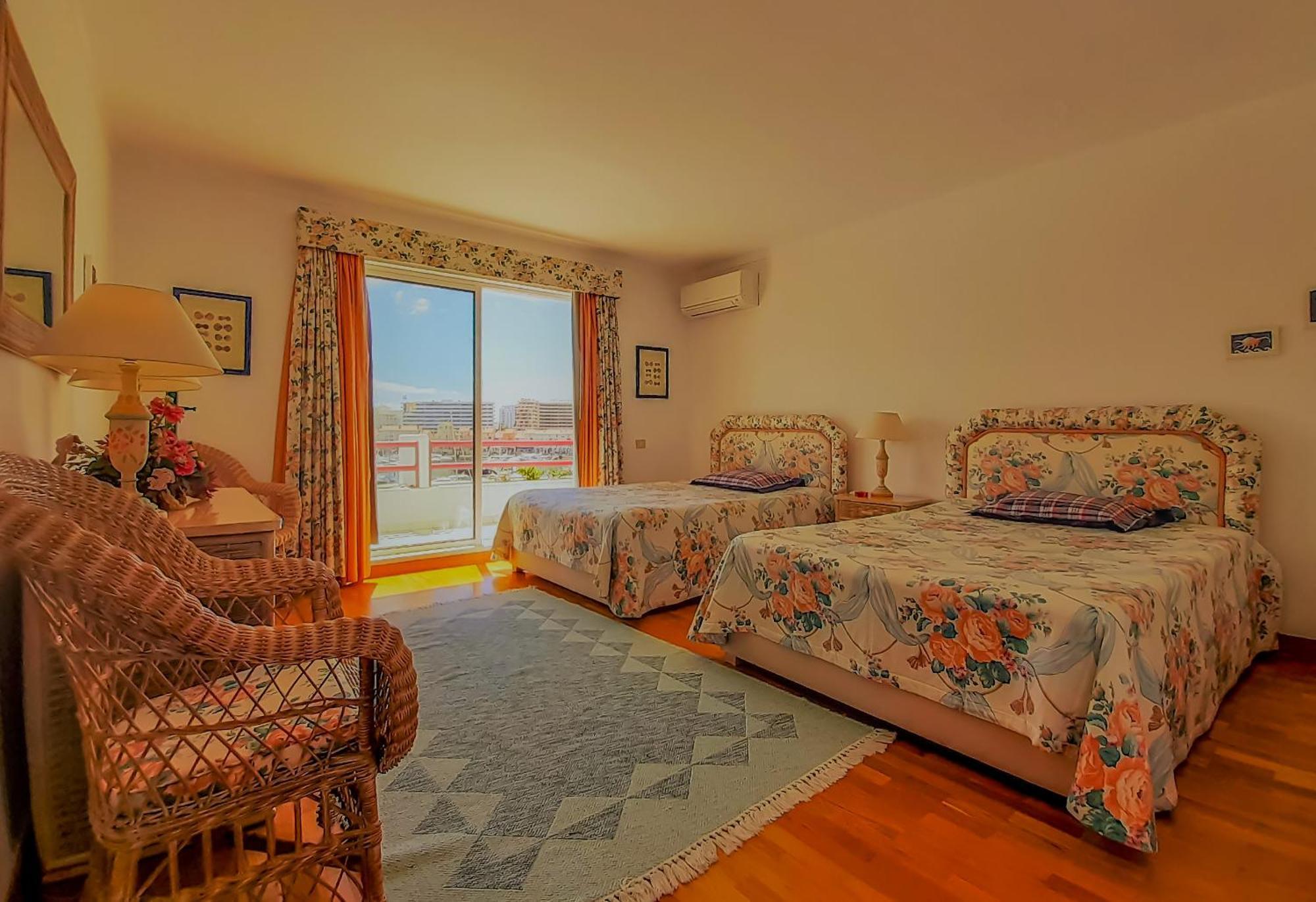 Apartment Penthouse Triplex L25 T2 By Hsr Vilamarina *