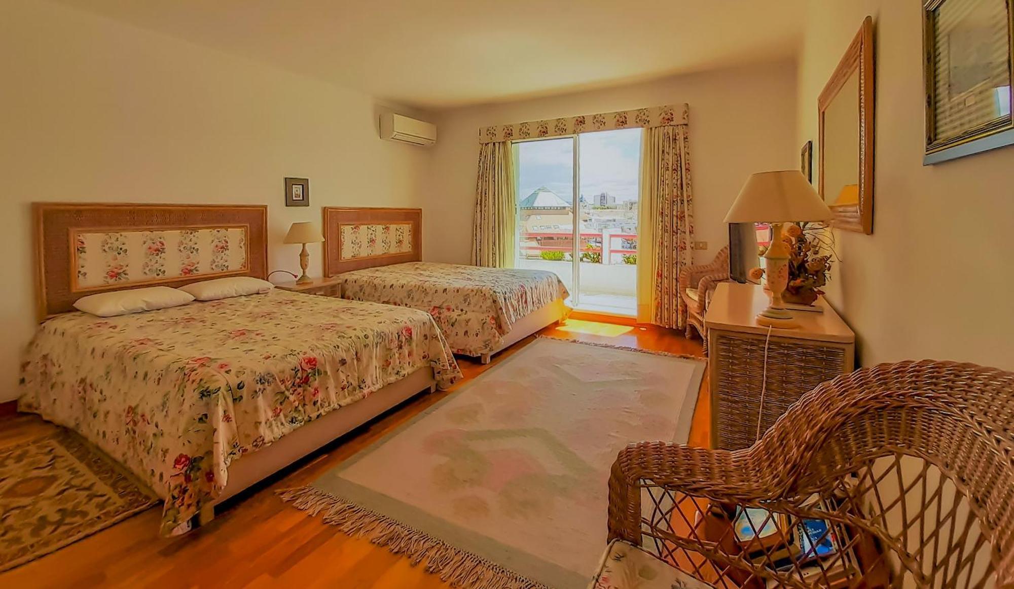 Penthouse Triplex L25 T2 By Hsr Vilamarina *