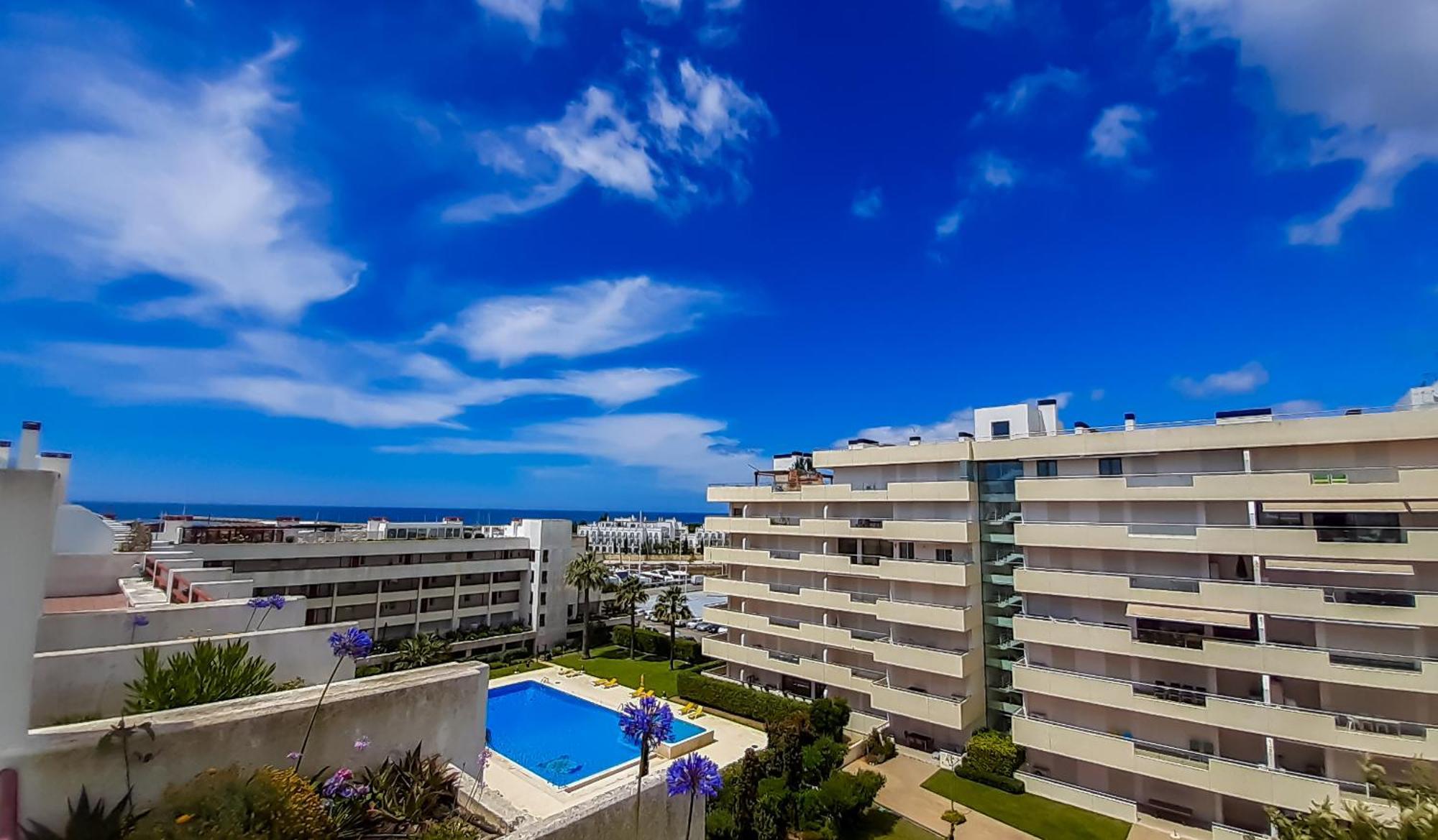 Penthouse Triplex L25 T2 By Hsr Vilamarina Quarteira