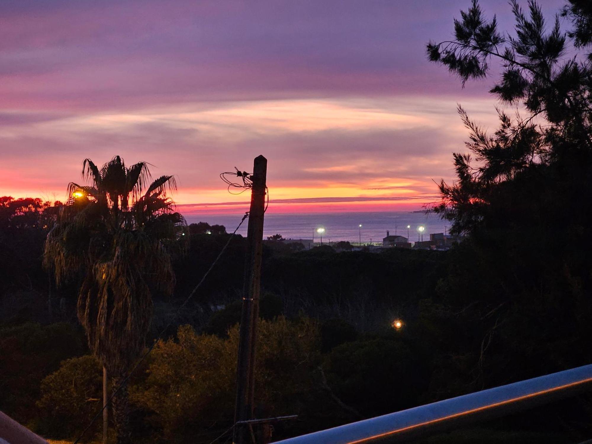 -guest House - Caparica - - Surf Sun And Lisbon Lovers * Trafaria