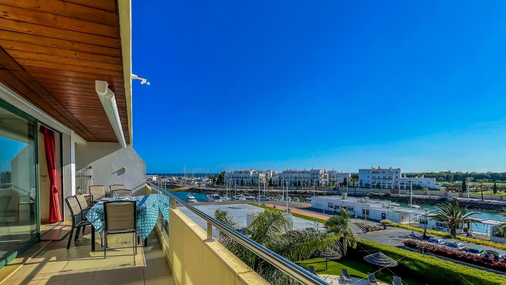 Aquamar Sunset T2 By Hsr Marina Vilamoura Apartment Quarteira