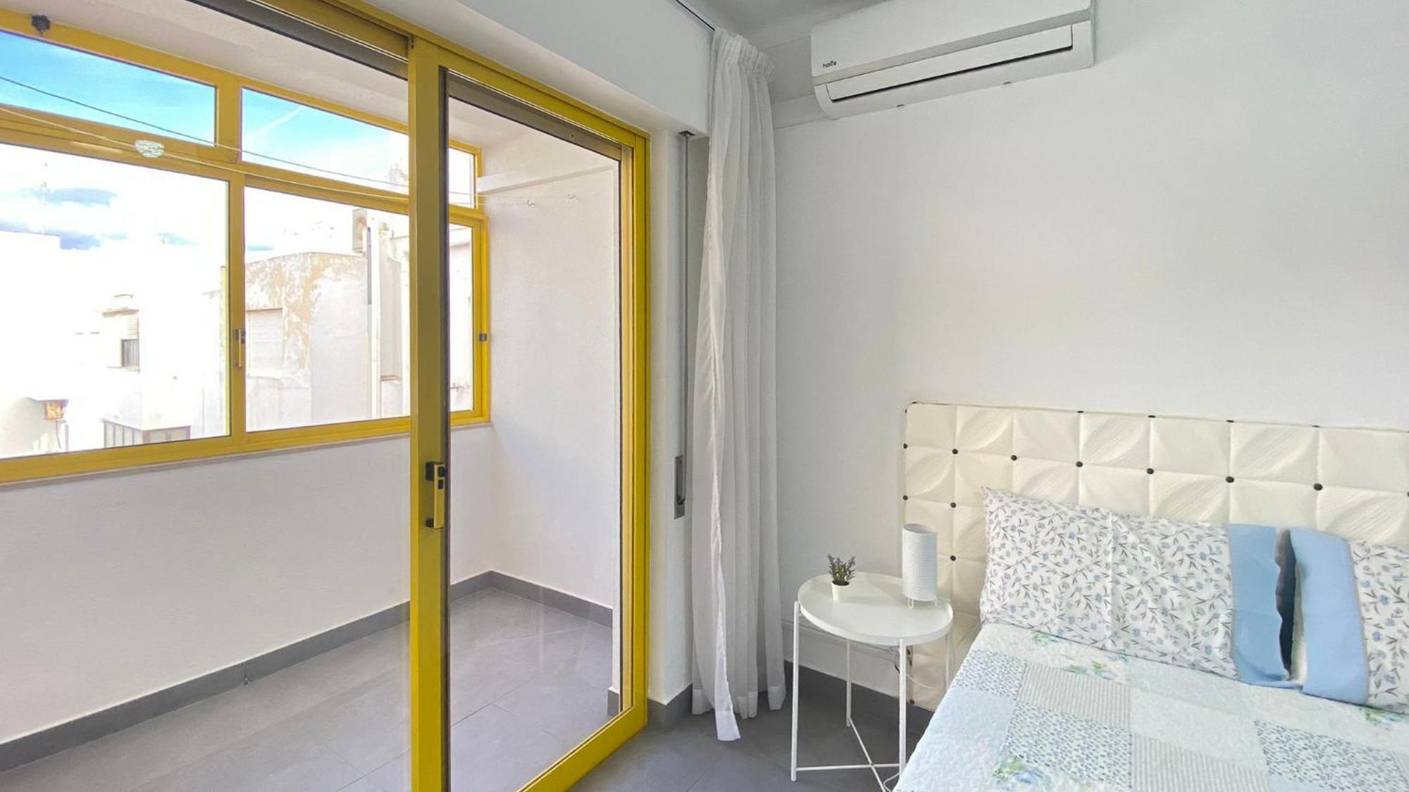 Frente Ii By Homeslow Apartment