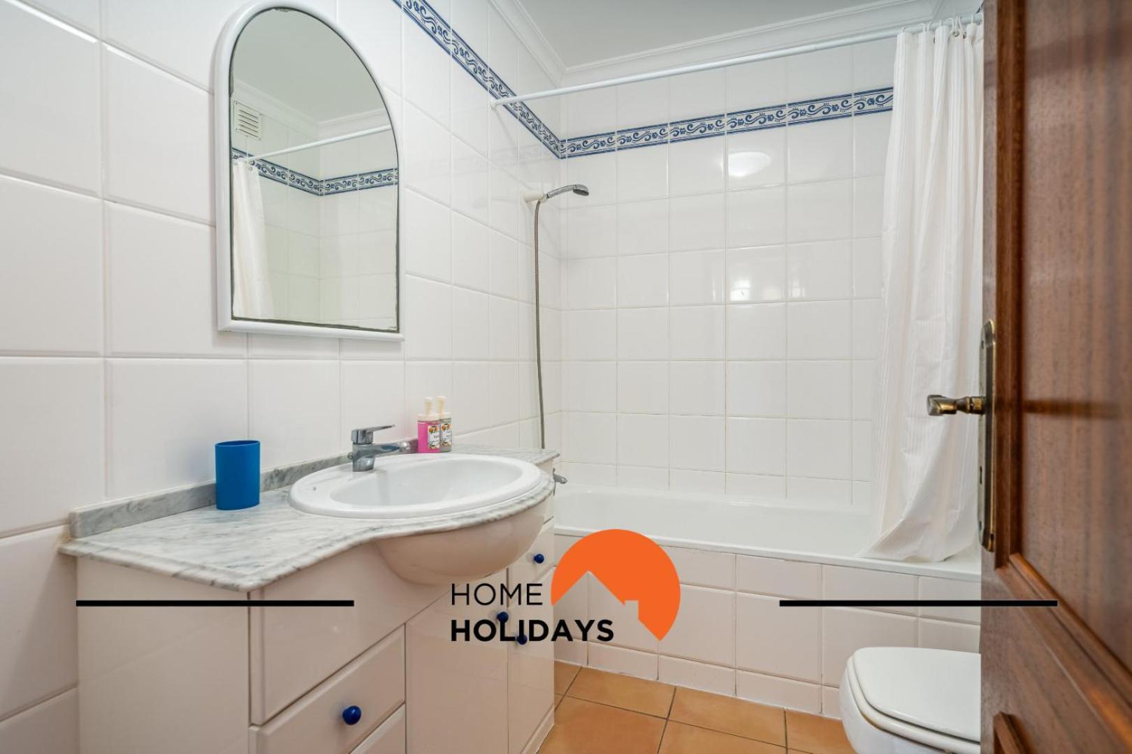 #292 Mar A Vista 33 By Holidays Apartment