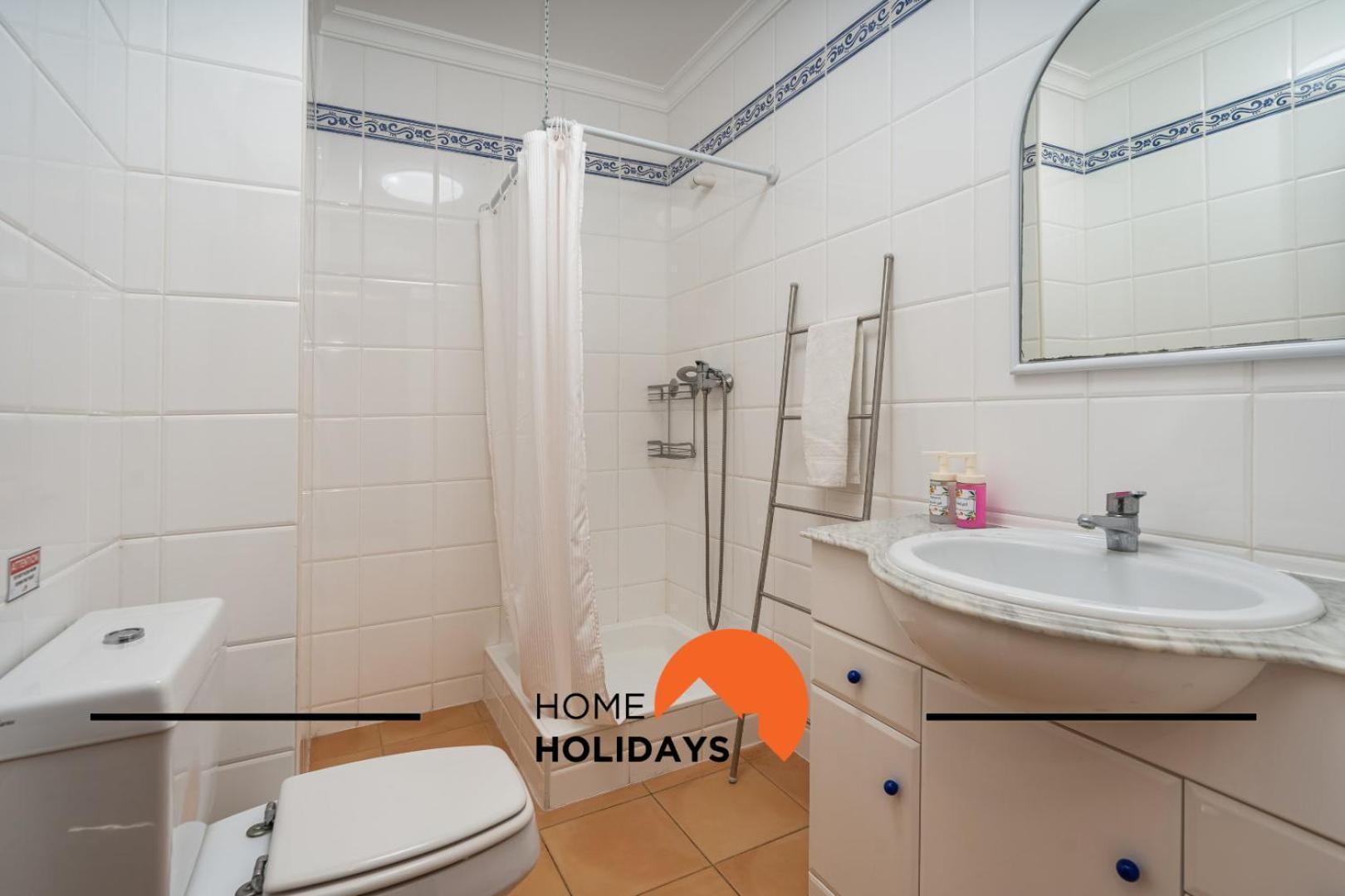 #292 Mar A Vista 33 By Holidays Apartment *