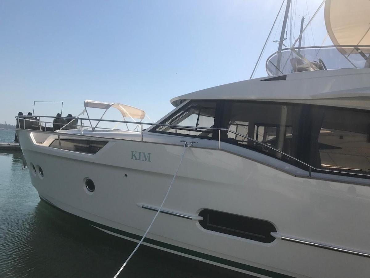 Greenbreeze Full Day 8h Charter With Overnight In A Greenline 48 Fly Luxury Yacht *
