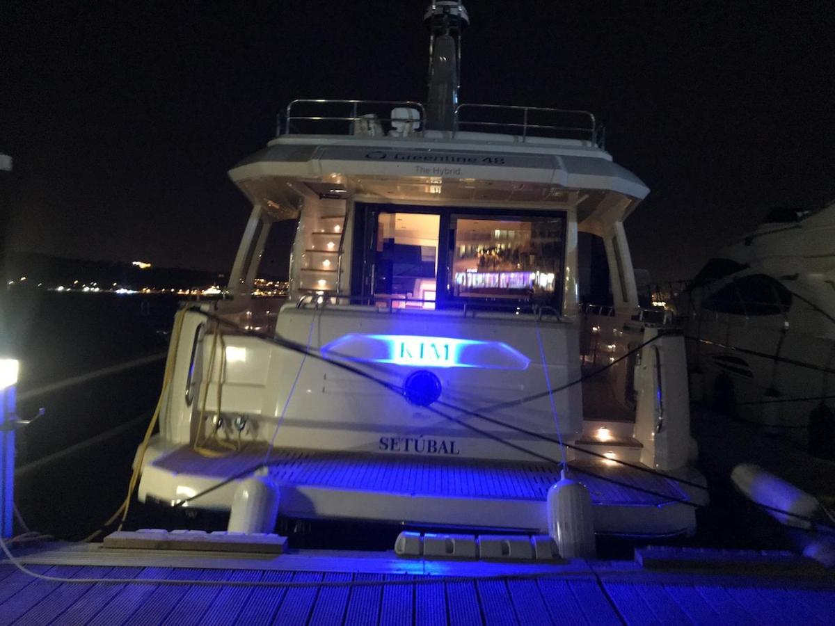 Botel Greenbreeze Full Day 8h Charter With Overnight In A Greenline 48 Fly Luxury Yacht *