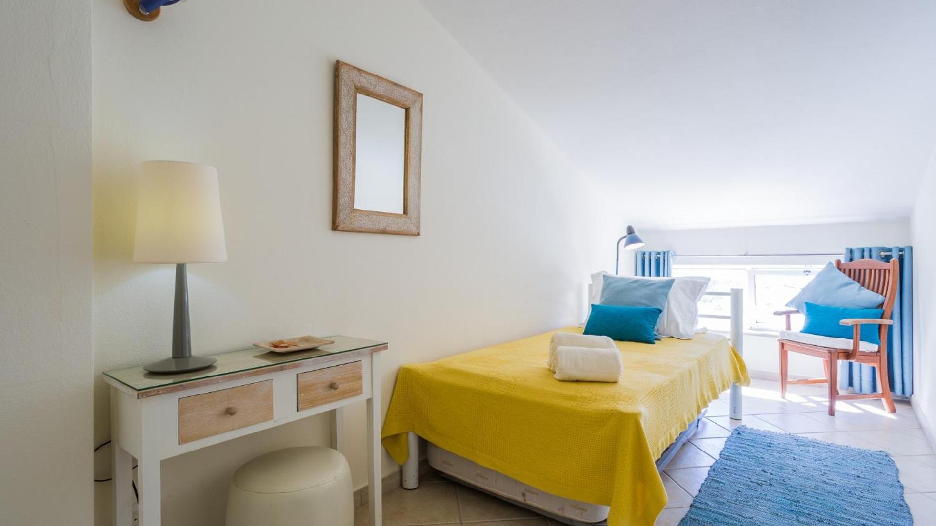3 Bed With Airconditioning, Sea And Poolview Near Apartment
