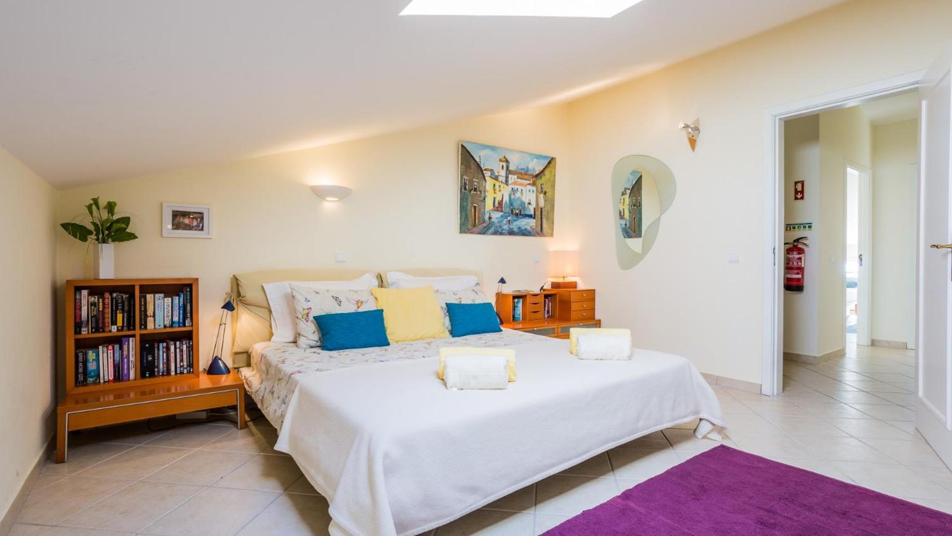 Apartment 3 Bed With Airconditioning, Sea And Poolview Near