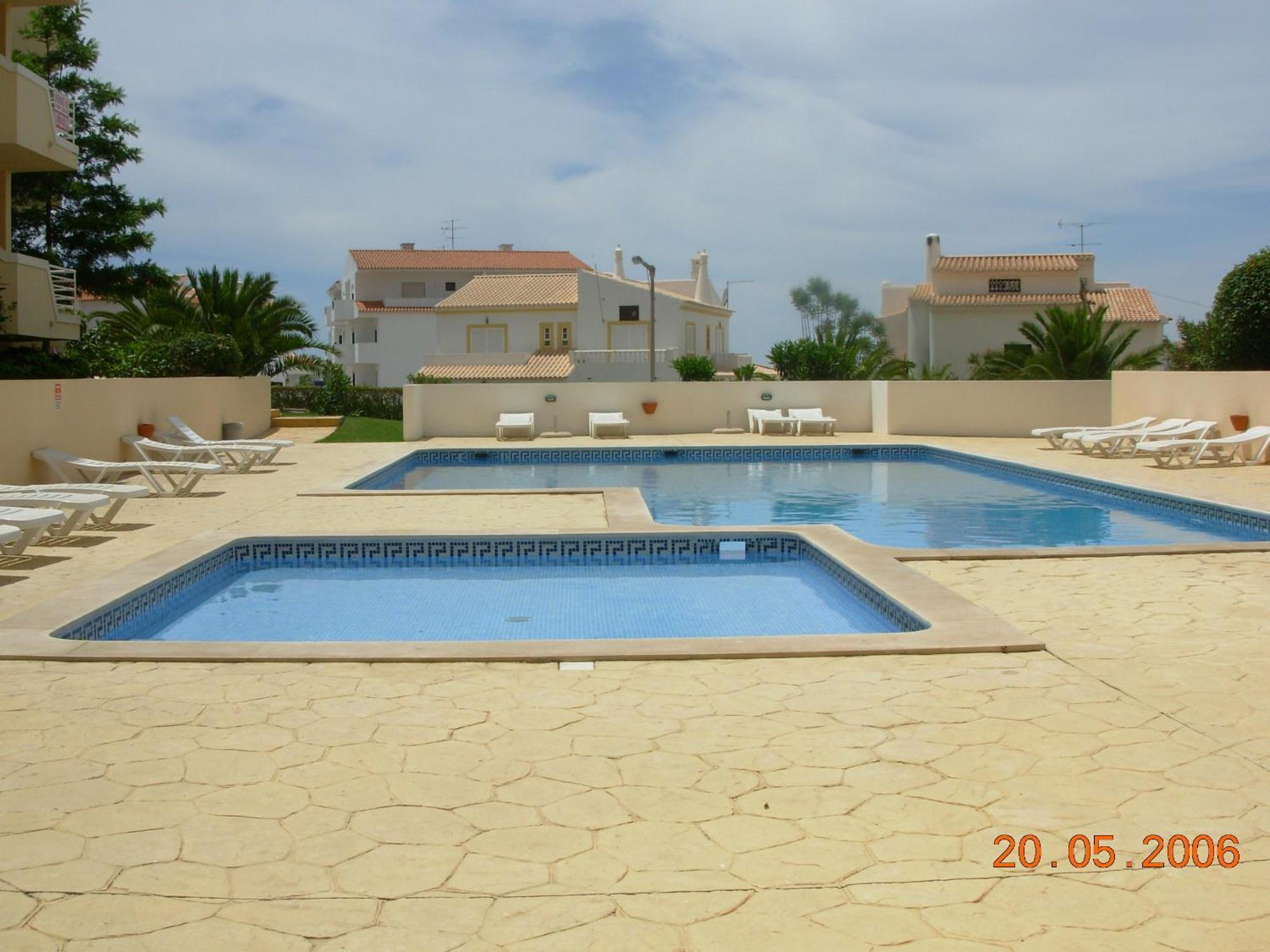 Apartment 3 Bed With Airconditioning, Sea And Poolview Near Alvor