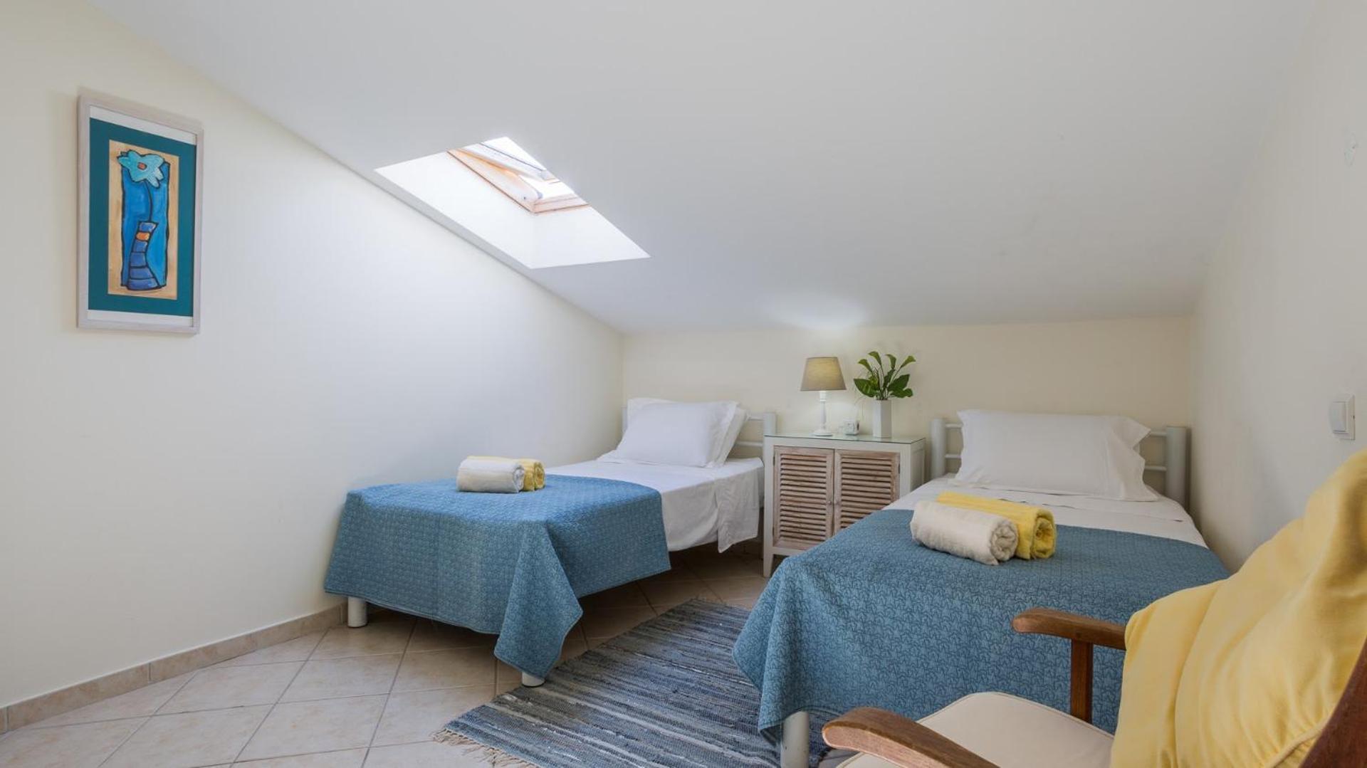 3 Bed With Airconditioning, Sea And Poolview Near Alvor